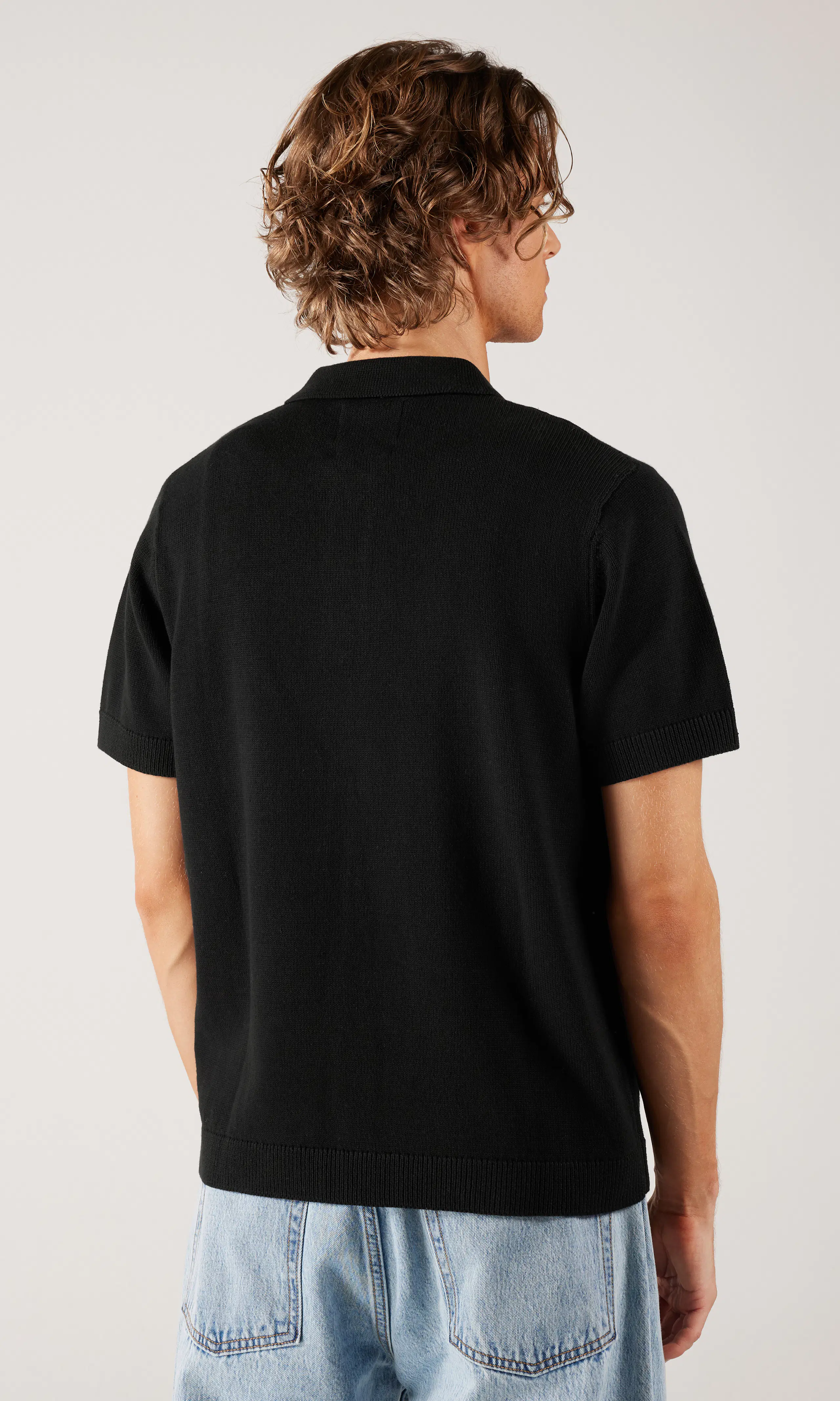 Polo Pikétröja. Back. Model.