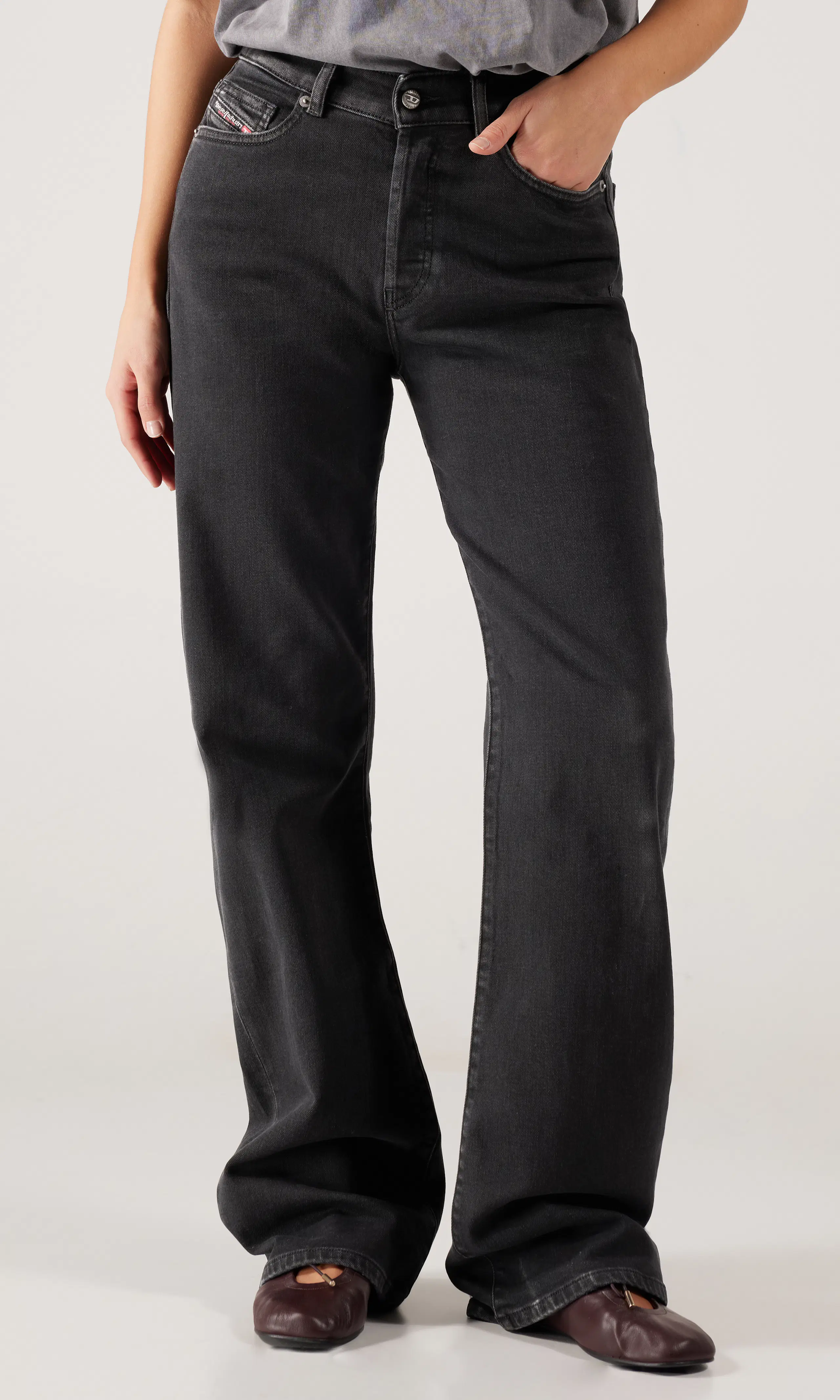 1971 D-Sent Svarta Jeans. Front. Model.