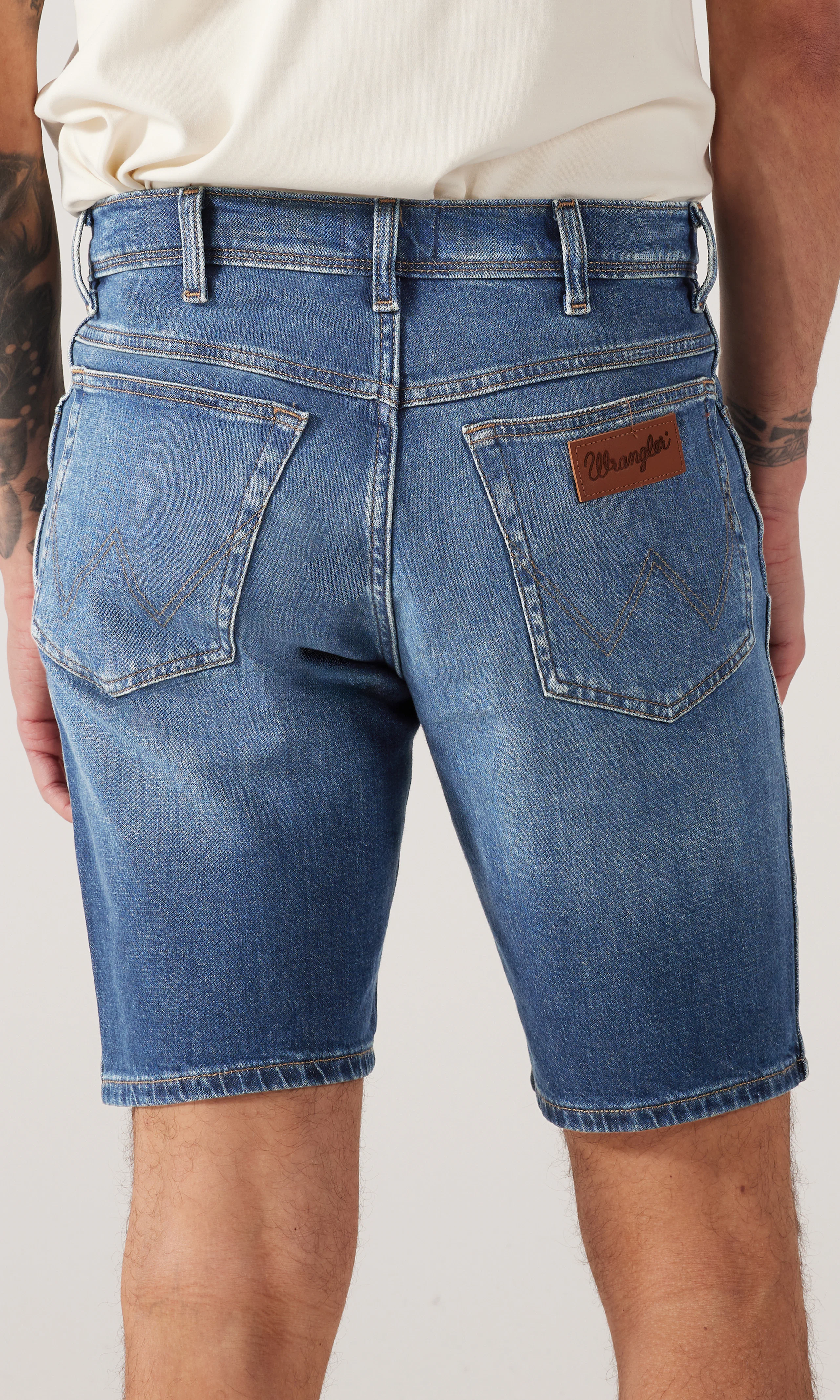 Texas Mørk Blå Shorts. Back. Model.
