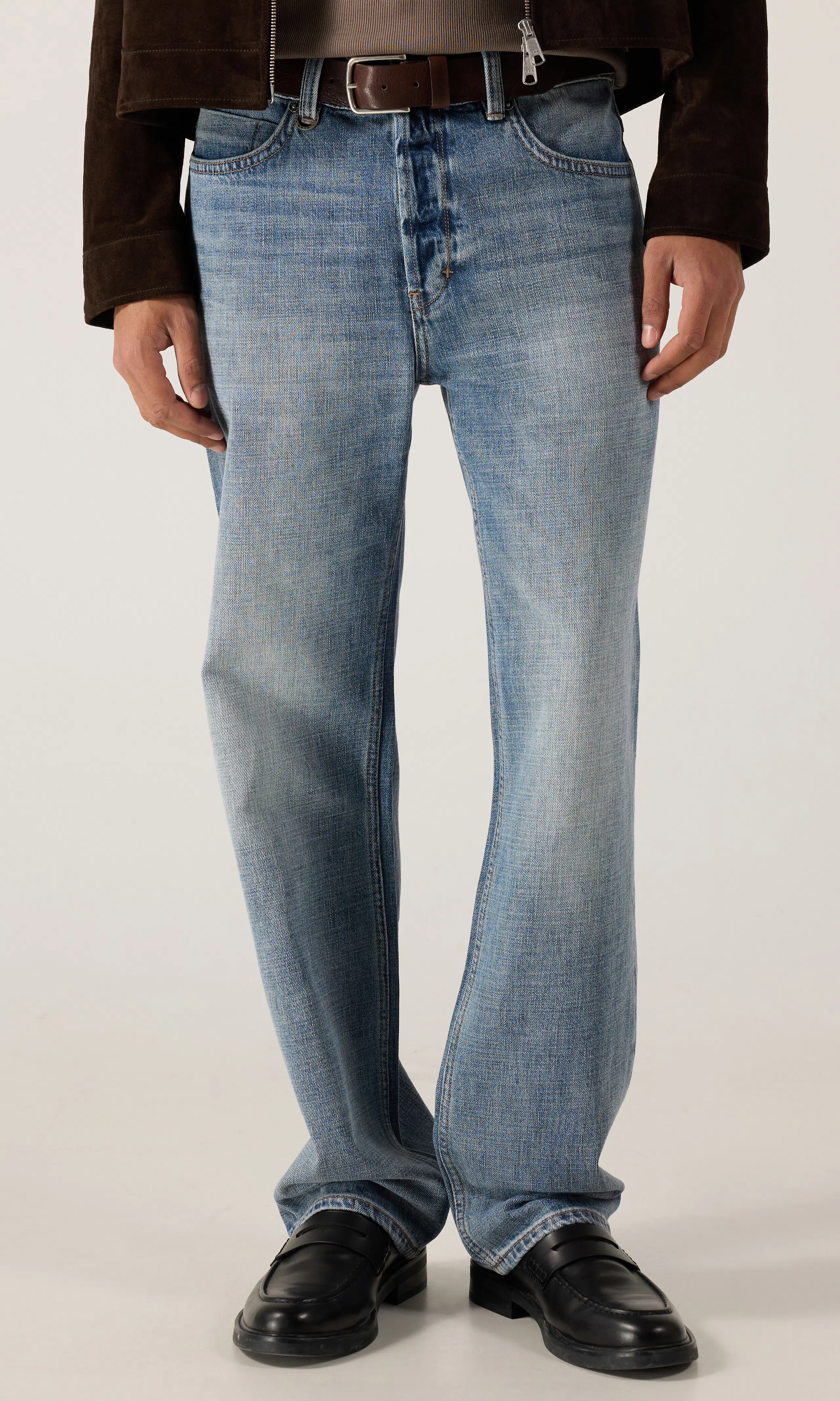 Liam Relaxed Jeans. Front. Model.