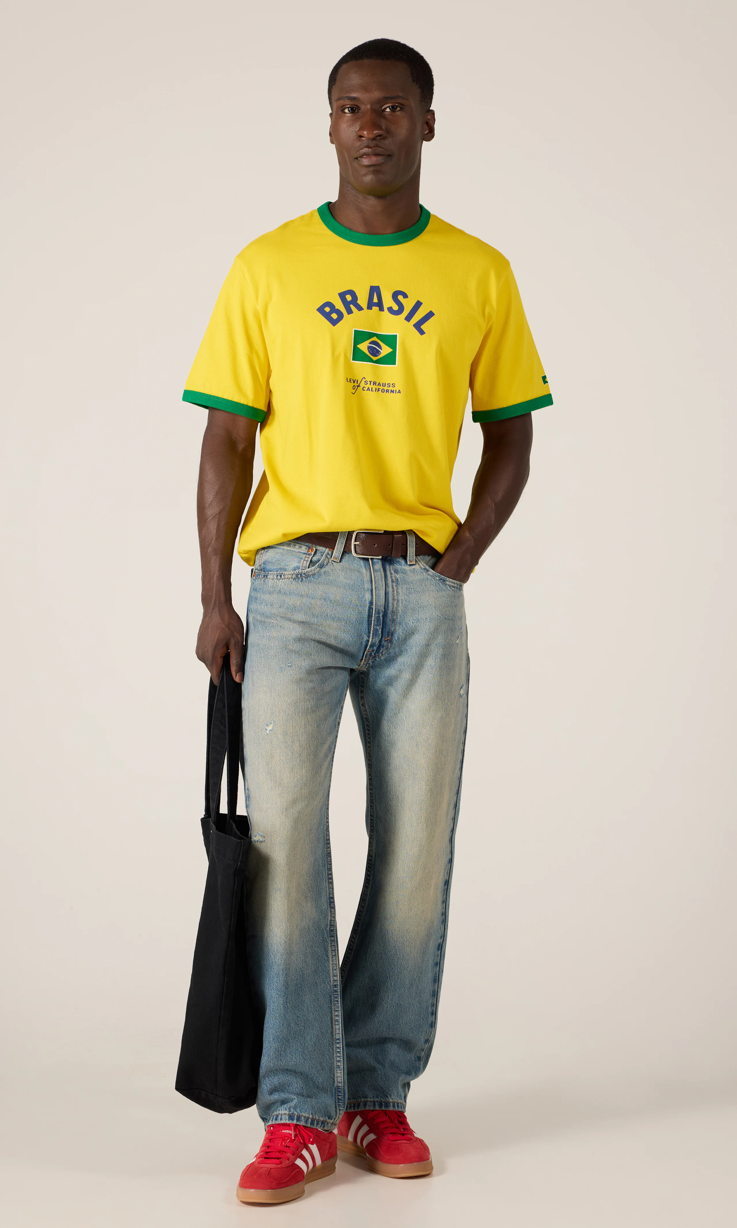 Brazil Retro Ringer Tee T-Paita. Front 1. Model.