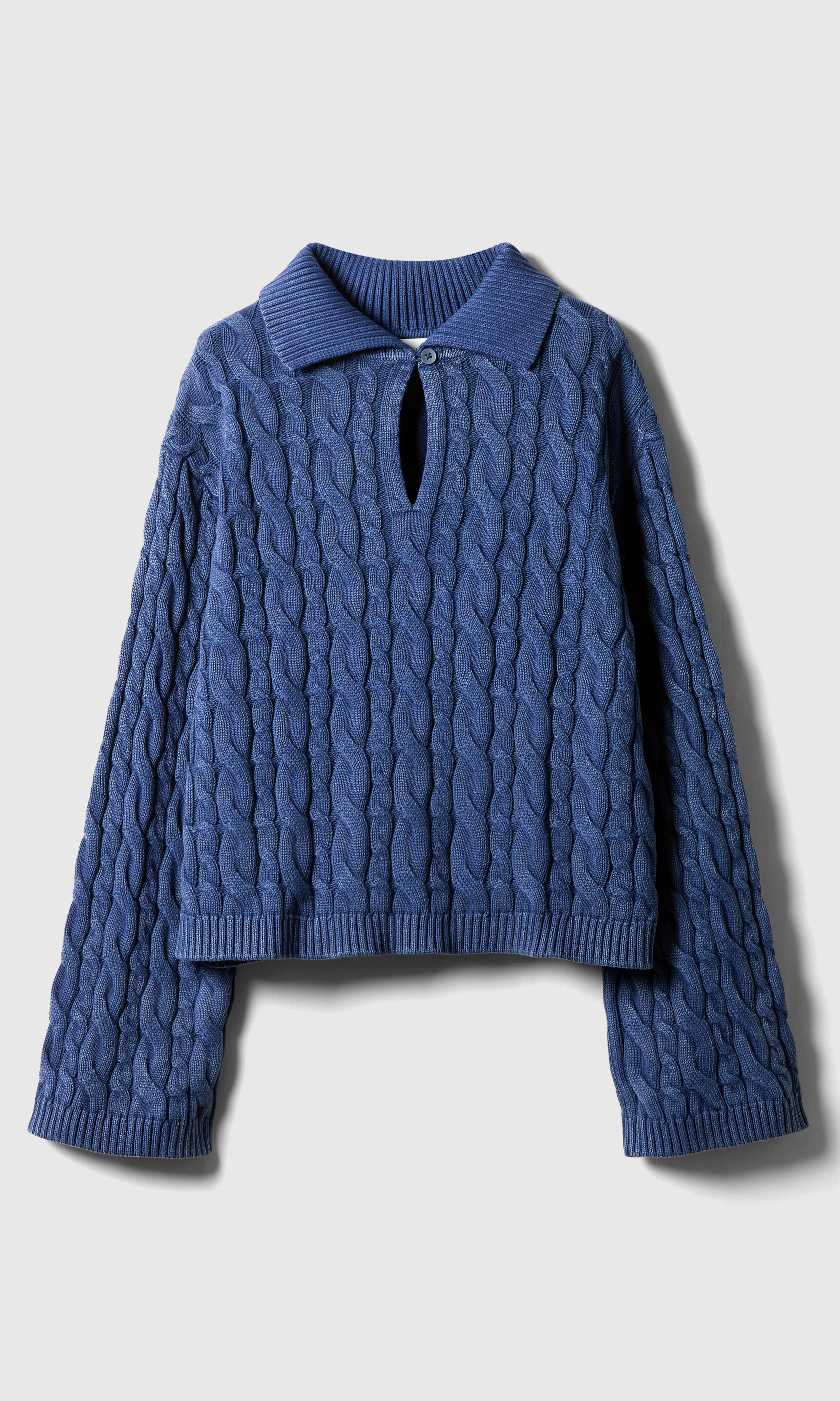 Indigo Stickad tröja. Front. Flat.