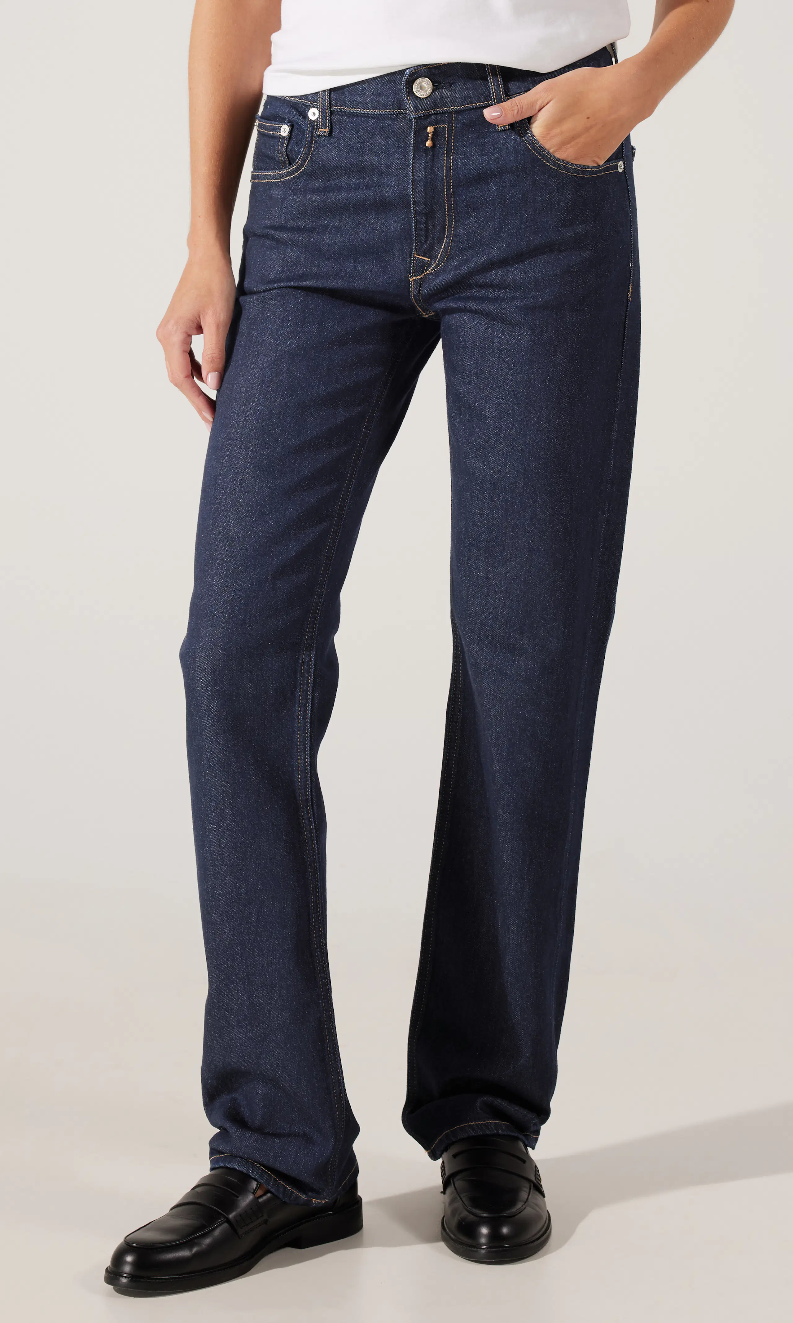 Akeme Rinsed Jeans. Front. Model.