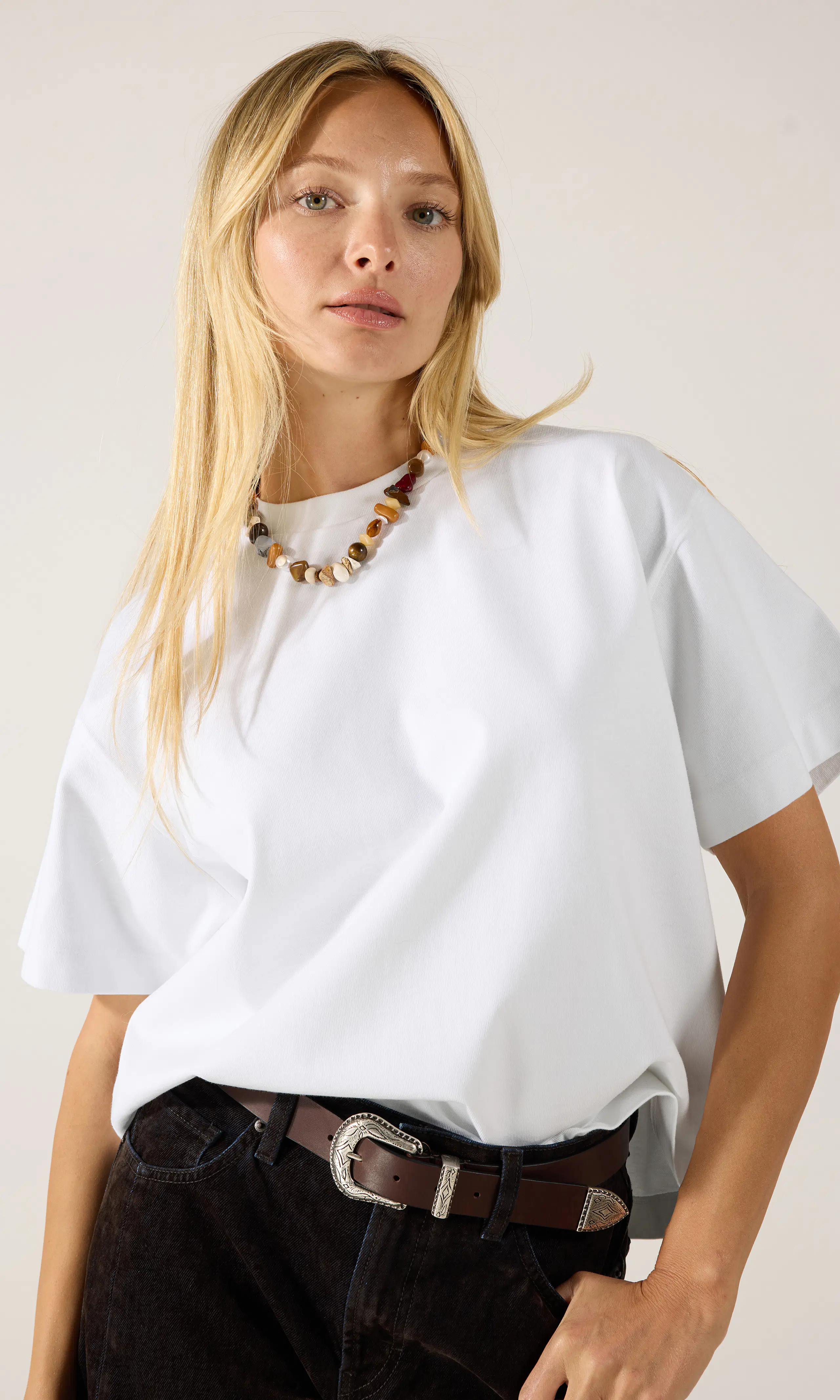 Heavy T-Shirt. Front. Model.