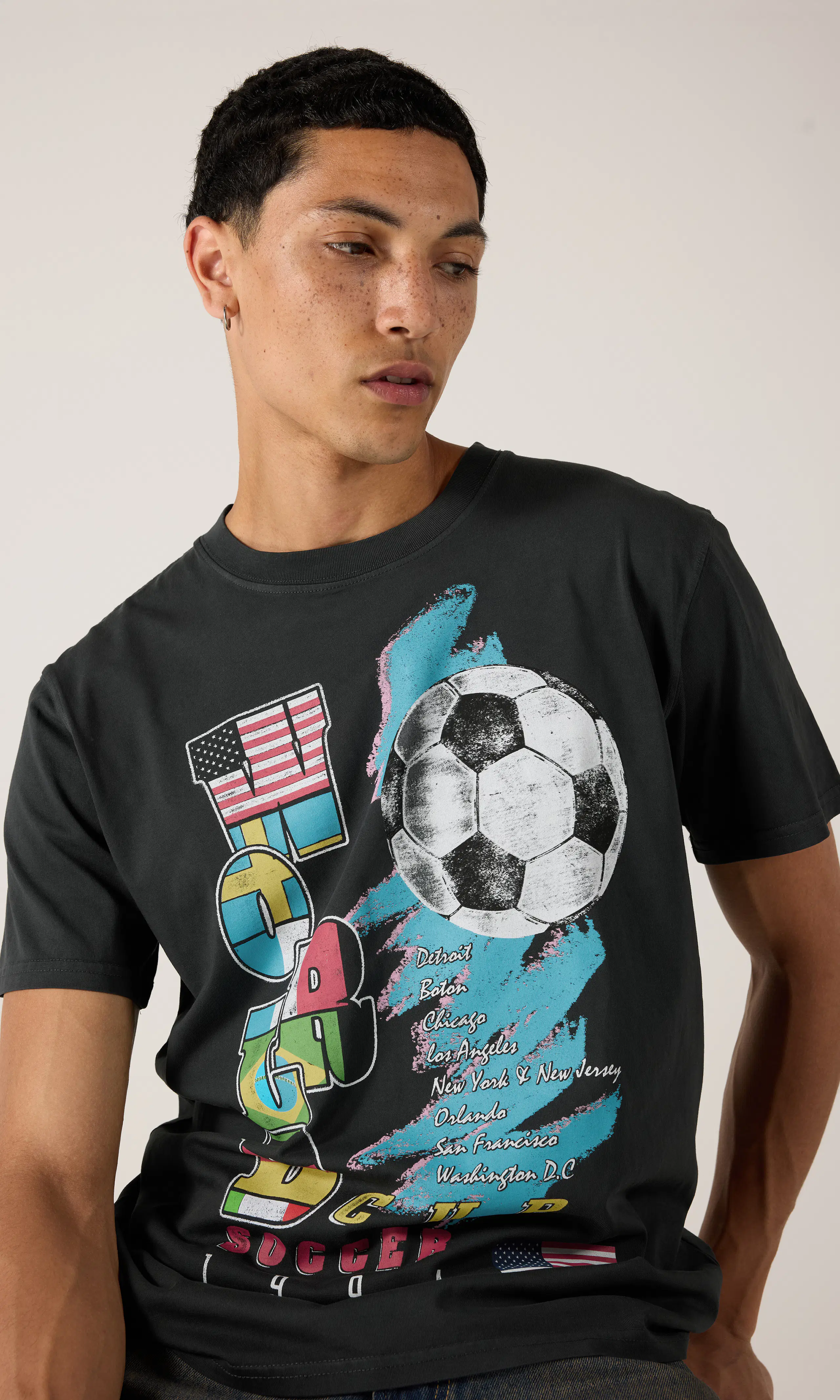 World Cup T-Paita. Front. Model.