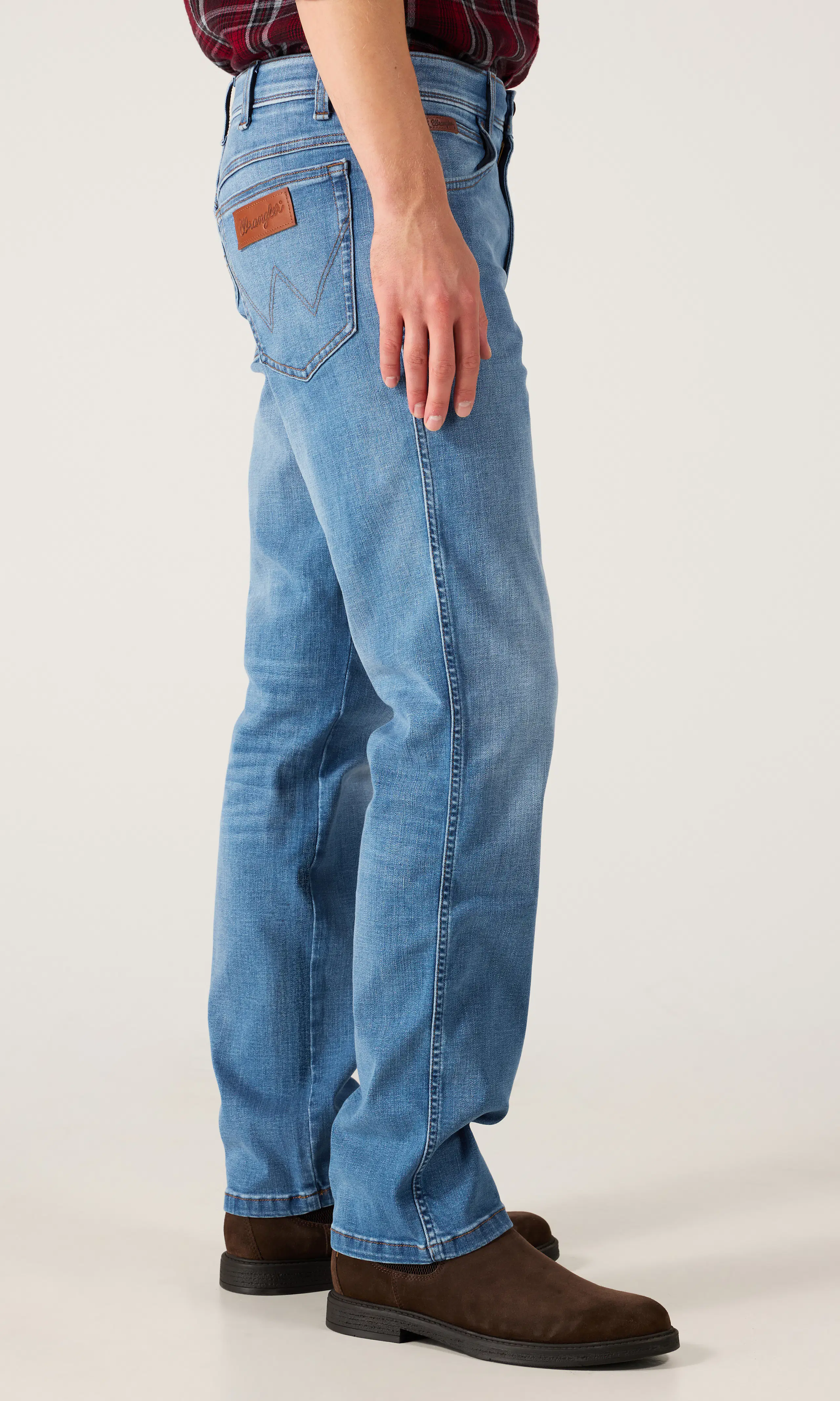 Texas Straight Jeans. Front 2. Model.