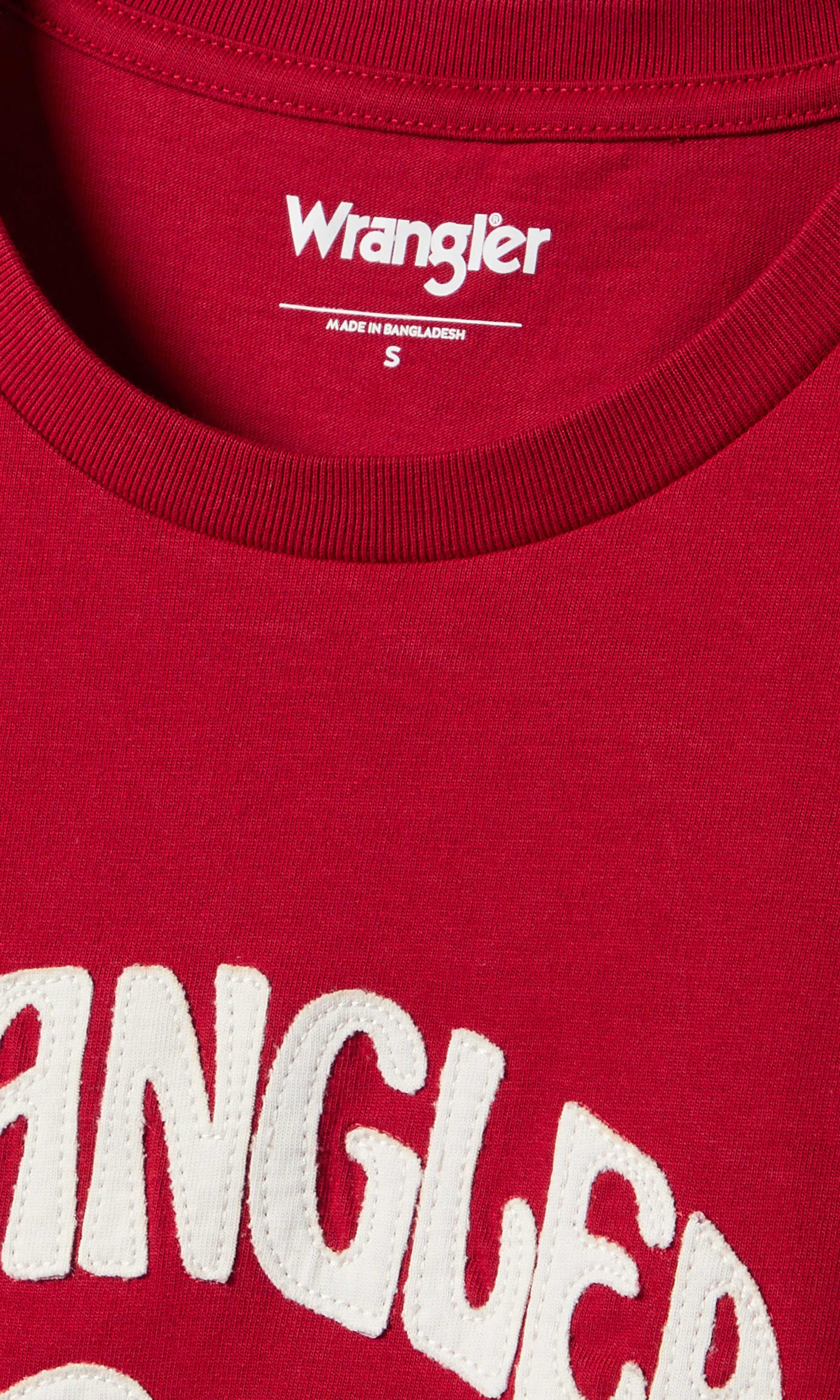Shrunken Band Tee Rød T-Skjorte. Detail 1. Flat.