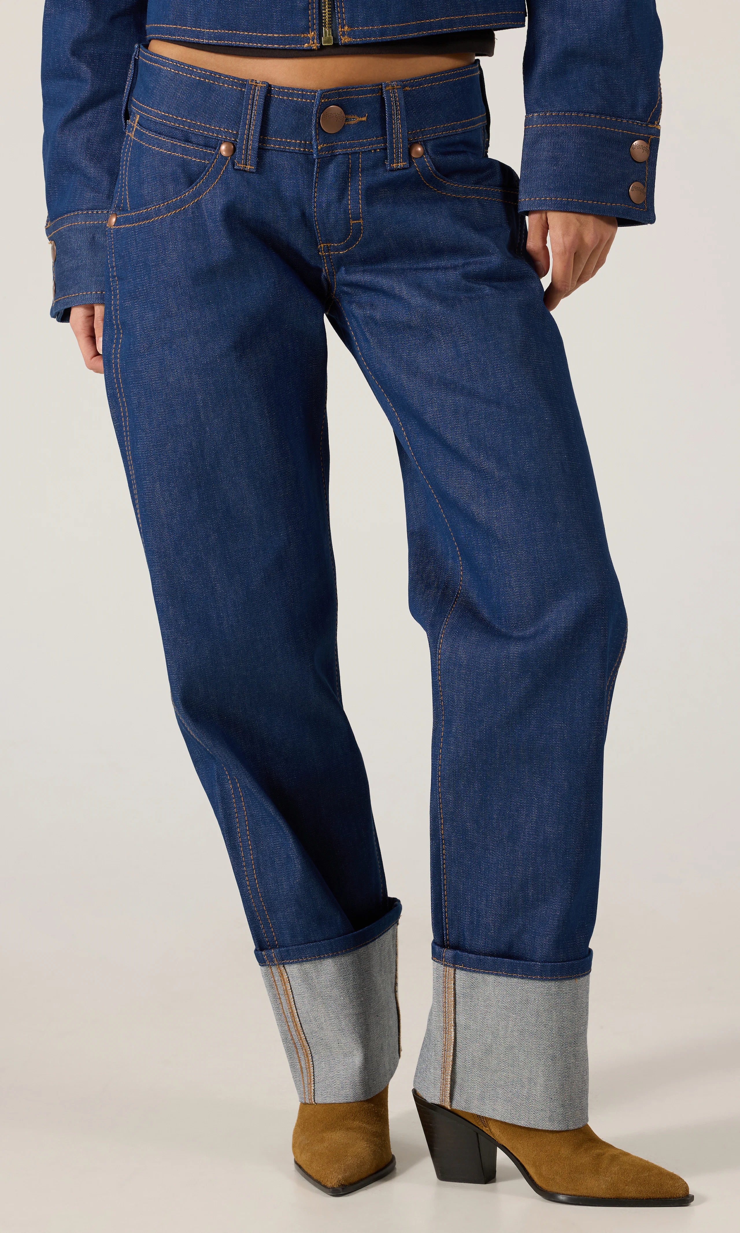 Super Wrangler Low Rise Jeans. Front. Model.