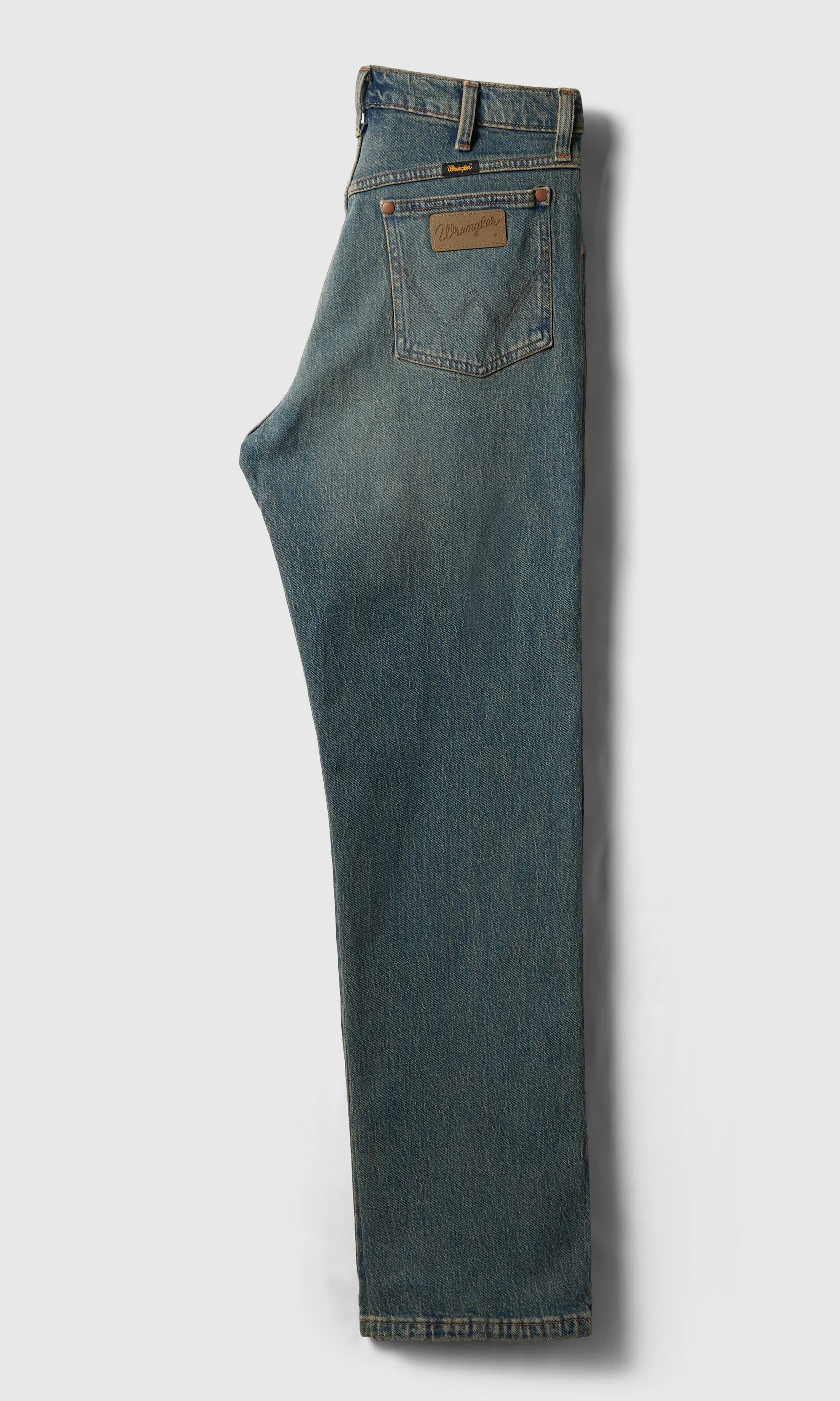 13MWZ Cowboy Cut® Medium Blå Jeans. Back. Flat.