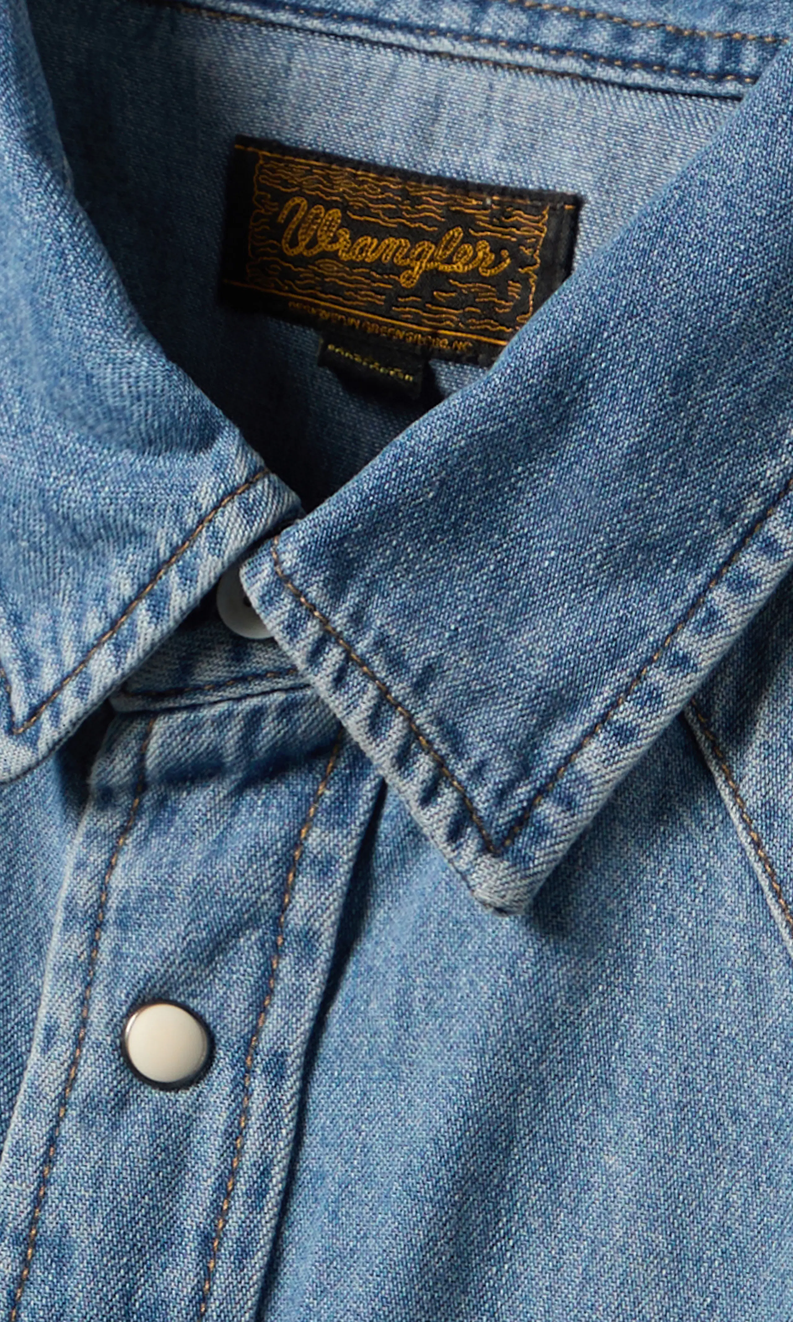 Western Ljusblå Denim Skjorta. Detail 1. Flat.