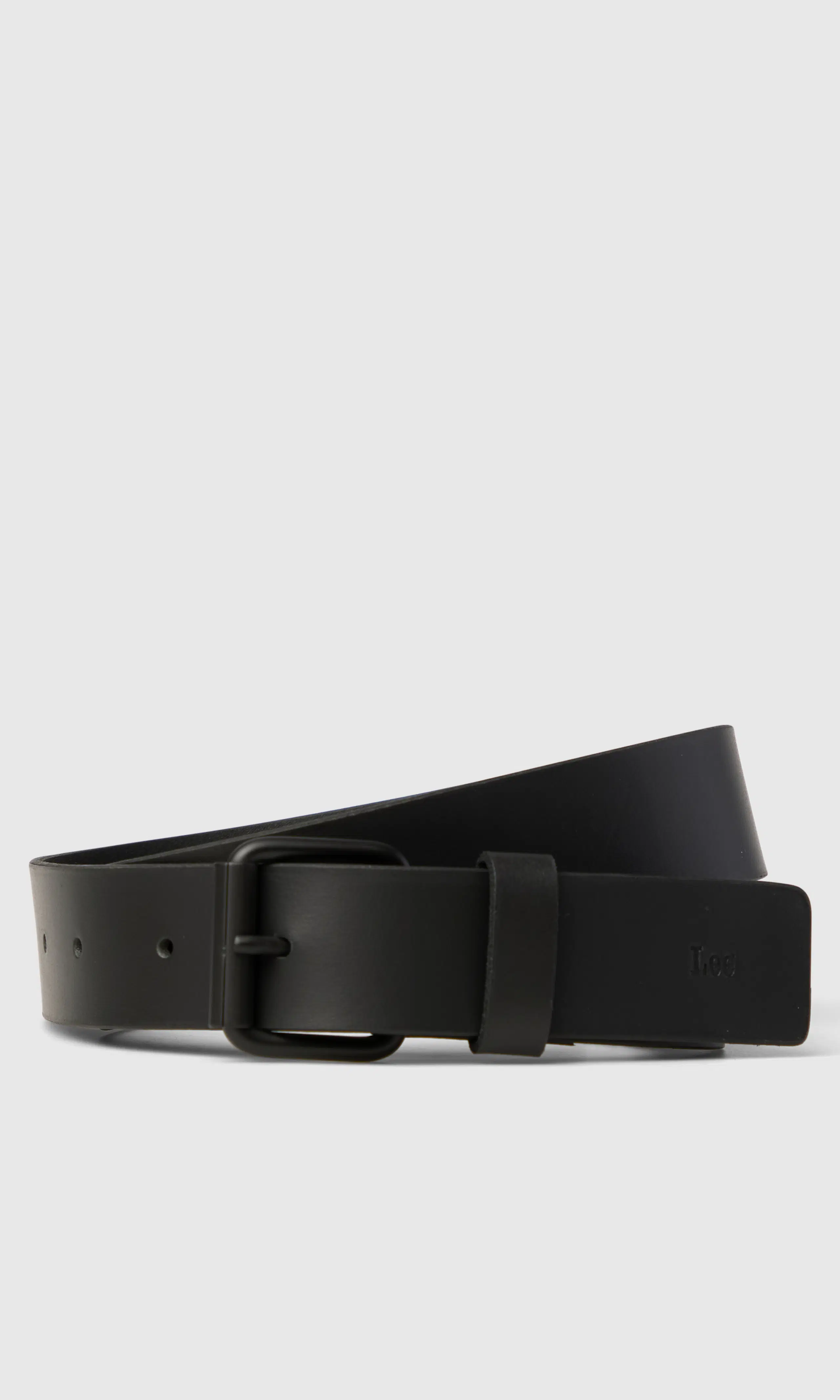 Basic Belt Skinnbelte. Front. Flat.