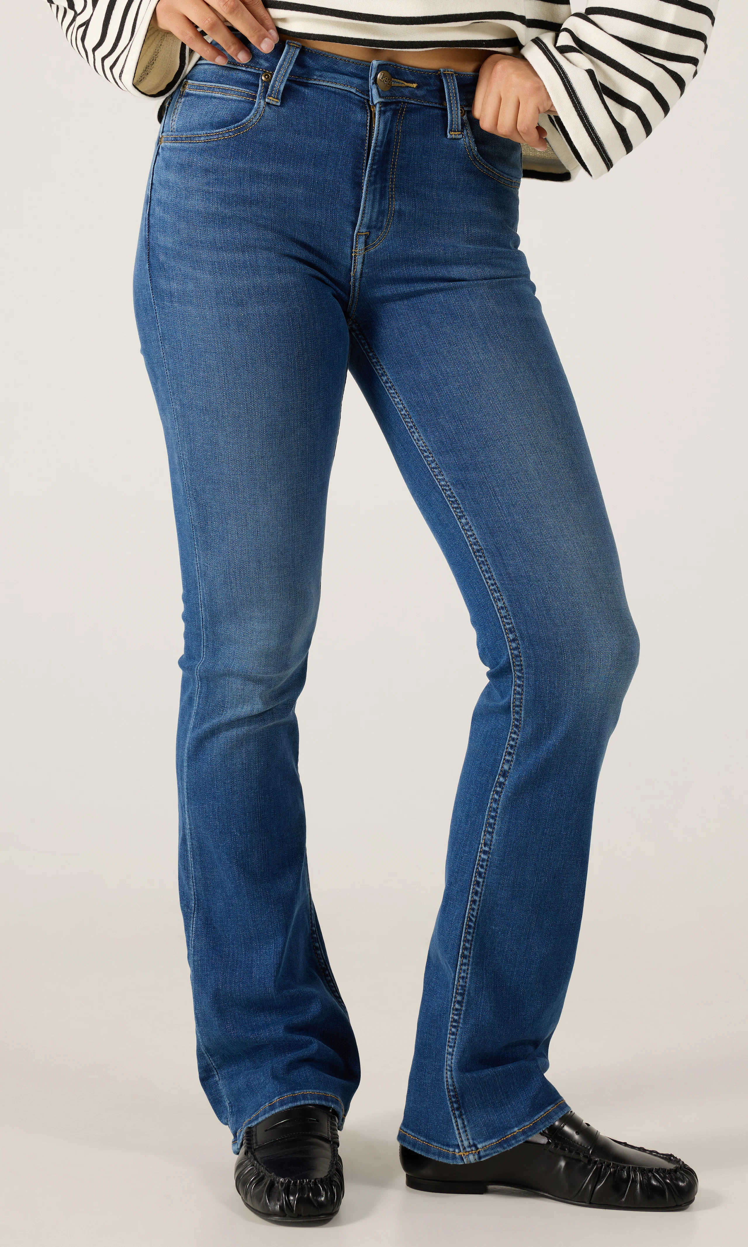Breese Boot Mørk Blå Jeans. Front. Model.