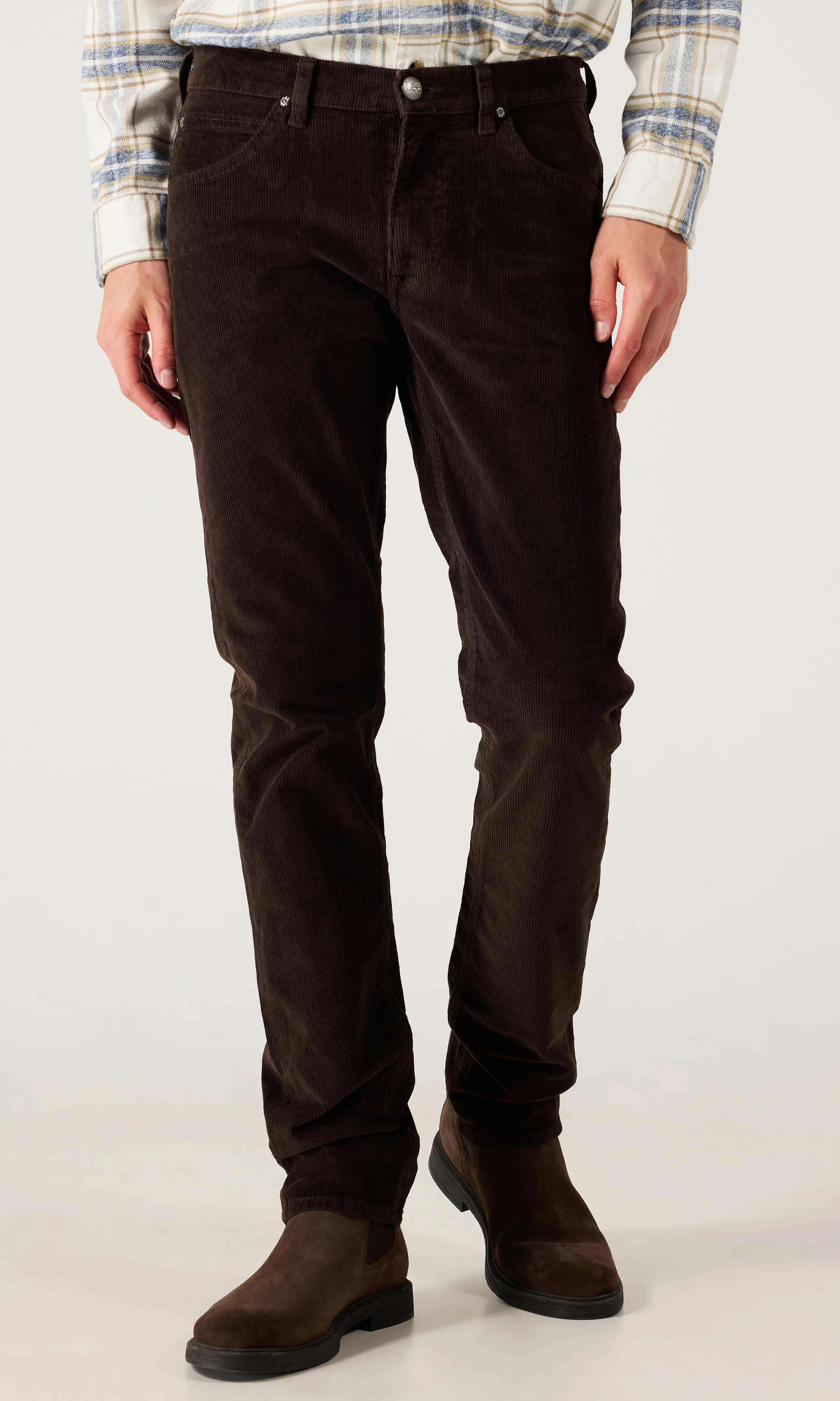 Daren Zipfly Kordbukse. Front. Model.