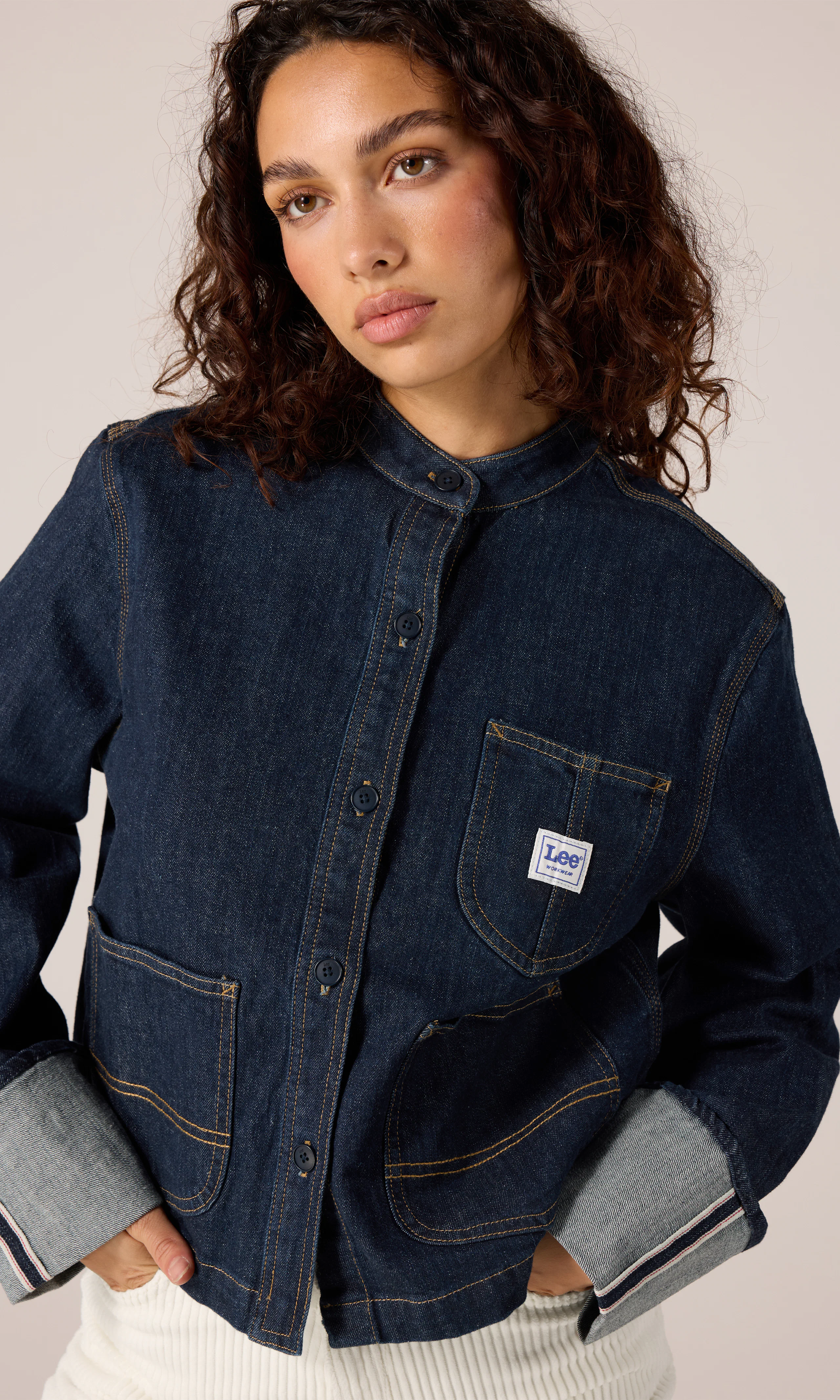 Selvedge Overshirt Farkkutakki. Front. Model.