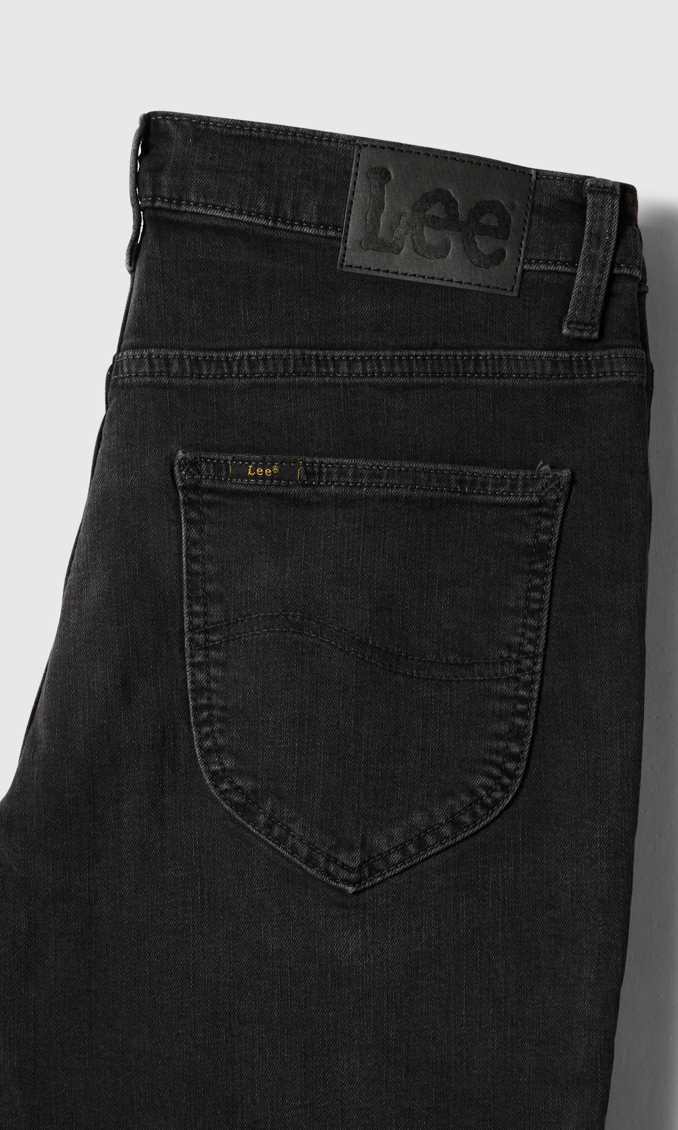 Luke Jeans. Detail 1. Flat.