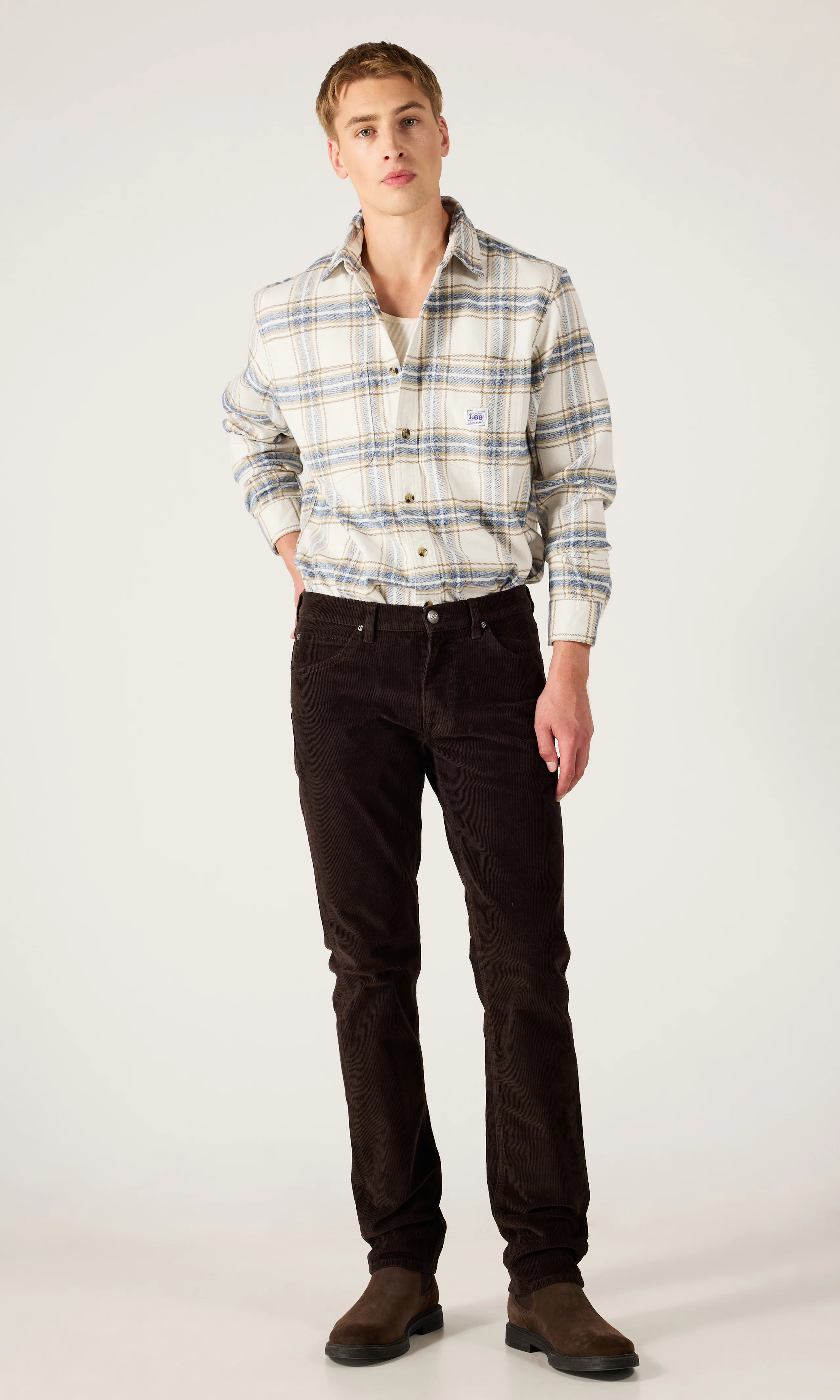 Workwear 2.0 Rutete Beige Skjorte. Front 1. Model.