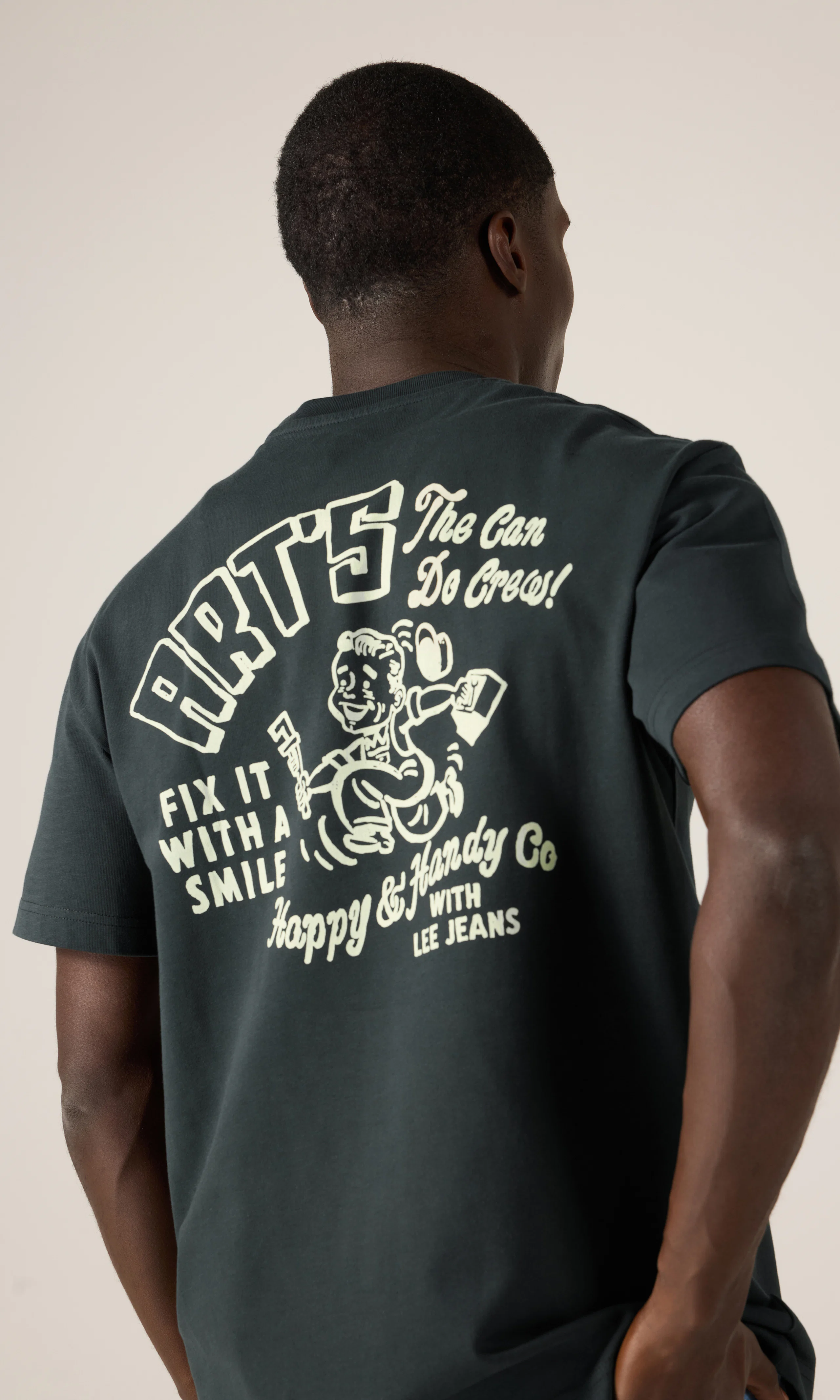 Workwear Crew Tee T-Paita. Front. Model.