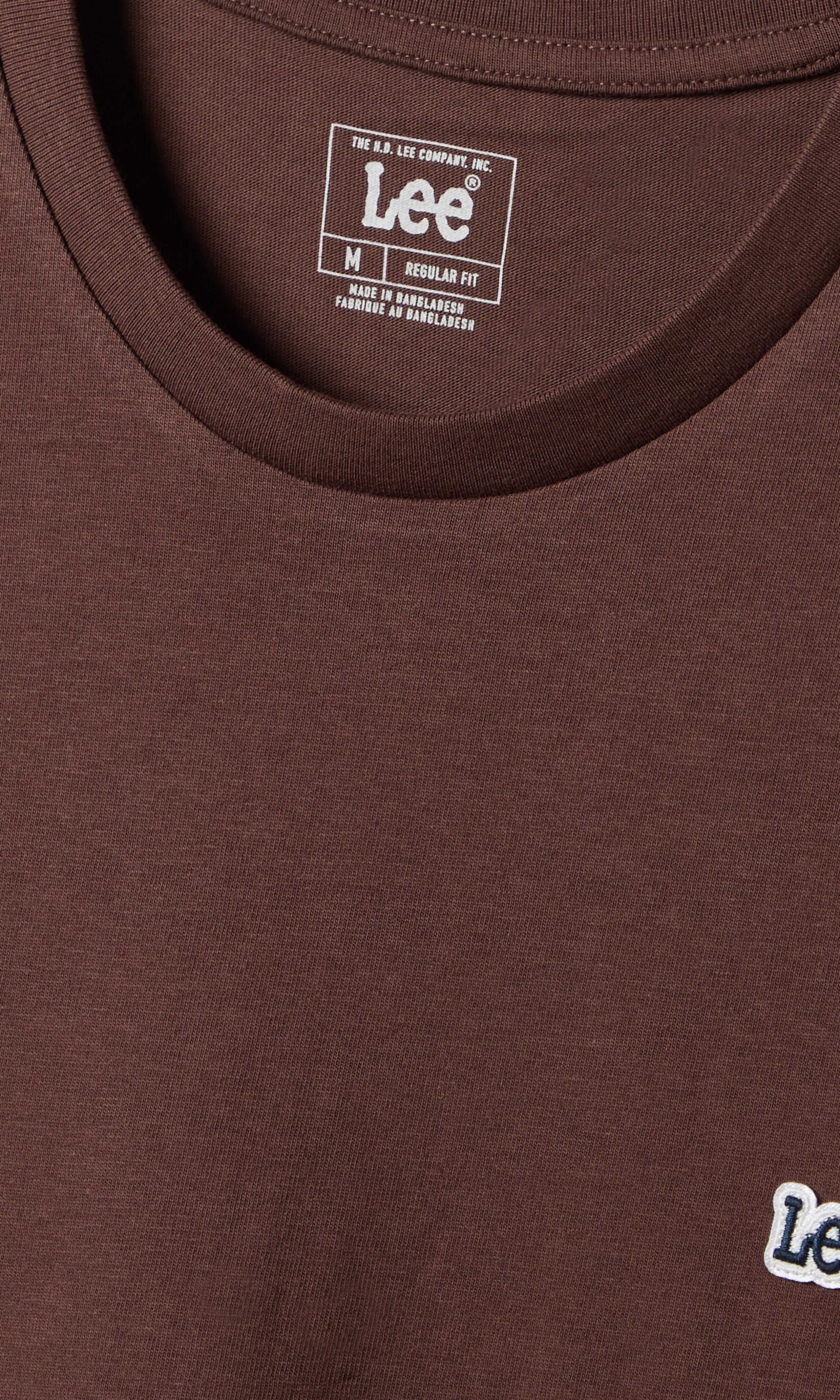 Patch Logo T-Shirt. Detail 1. Flat.