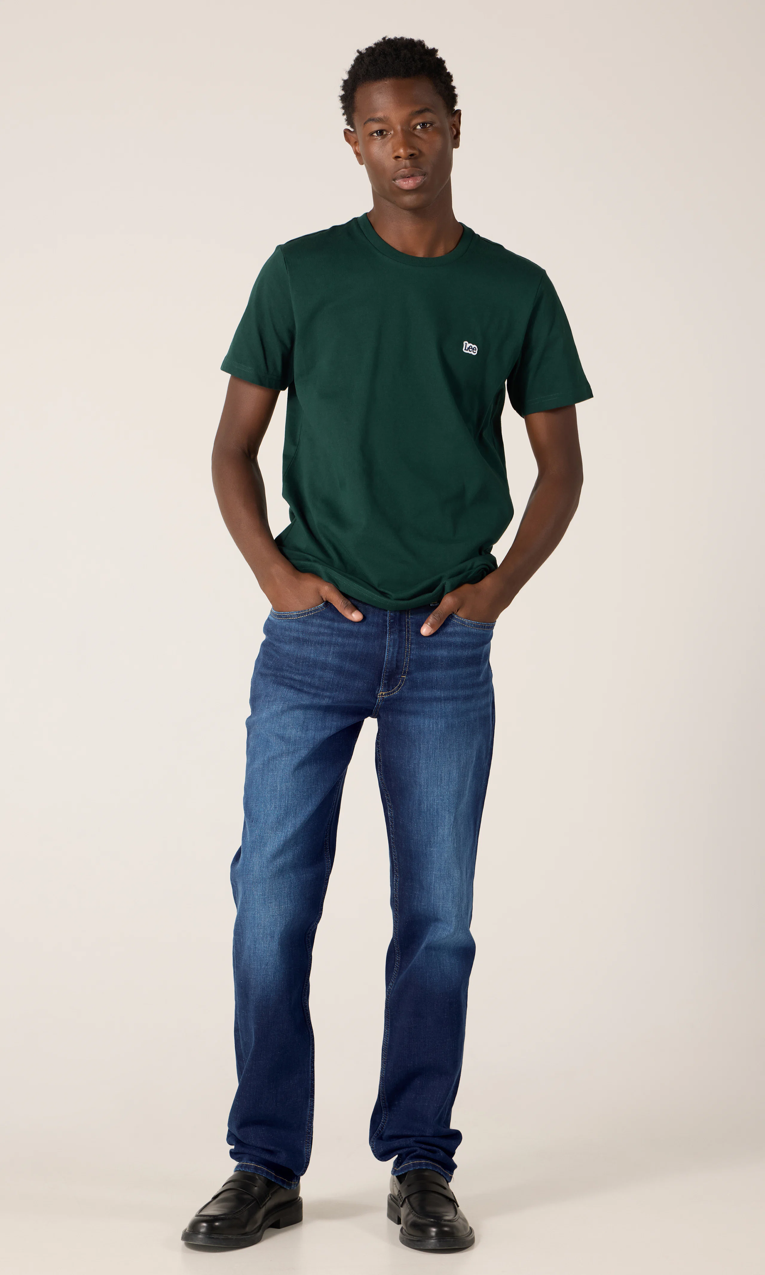 Patch Logo T-Tshirt. Front 1. Model.