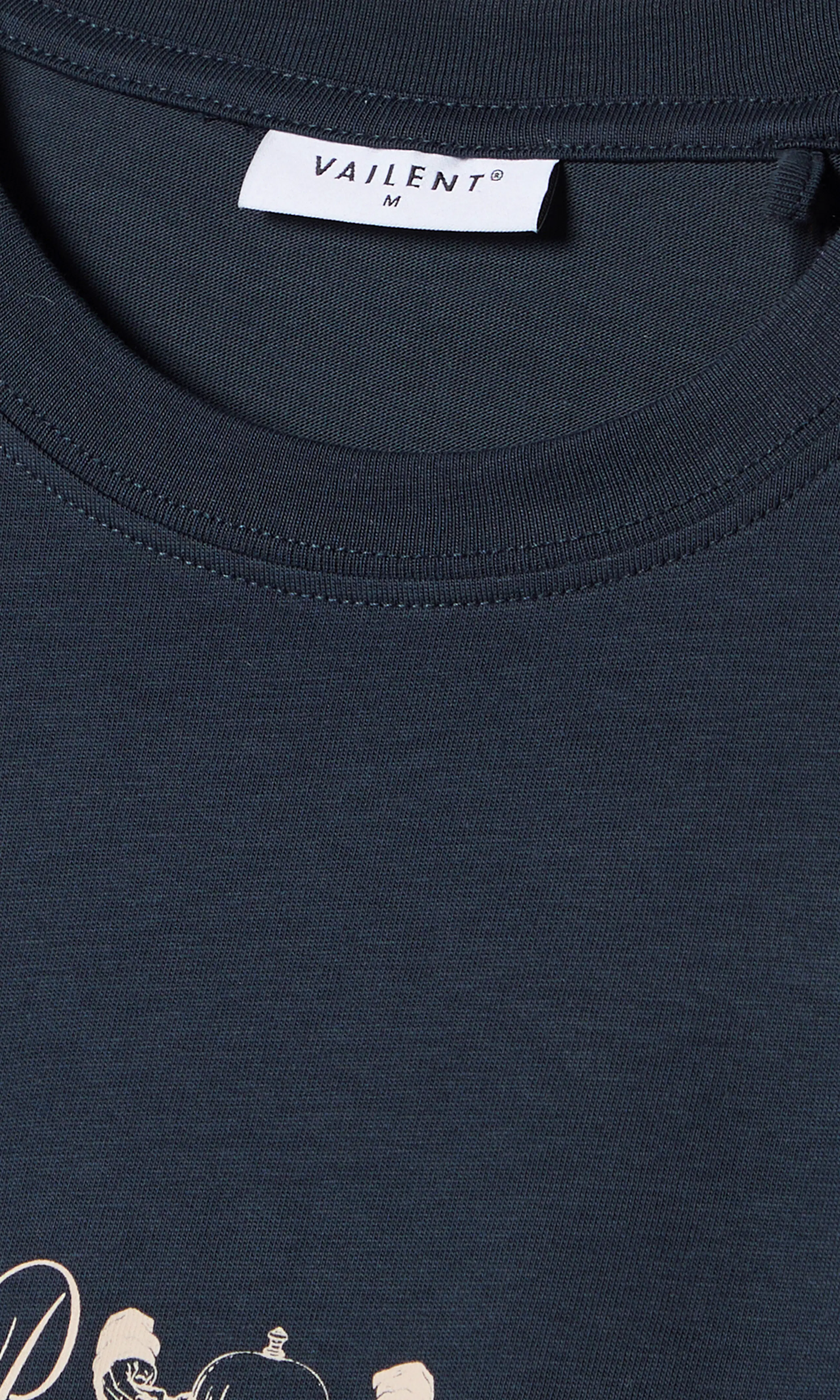 Beaumont T-Skjorte. Detail 1. Flat.