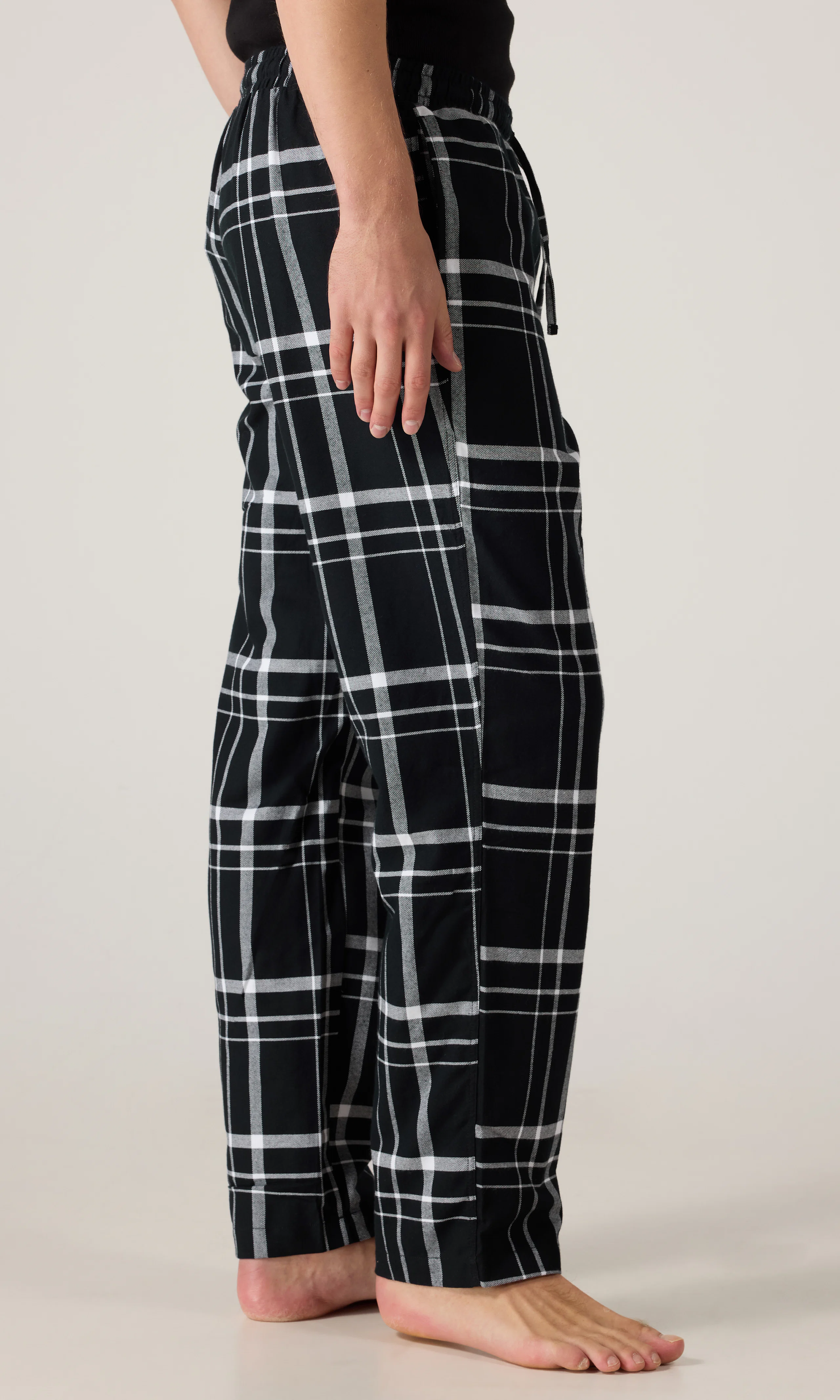 Core Flannell Pyjamasbyxa. Front 2. Model.