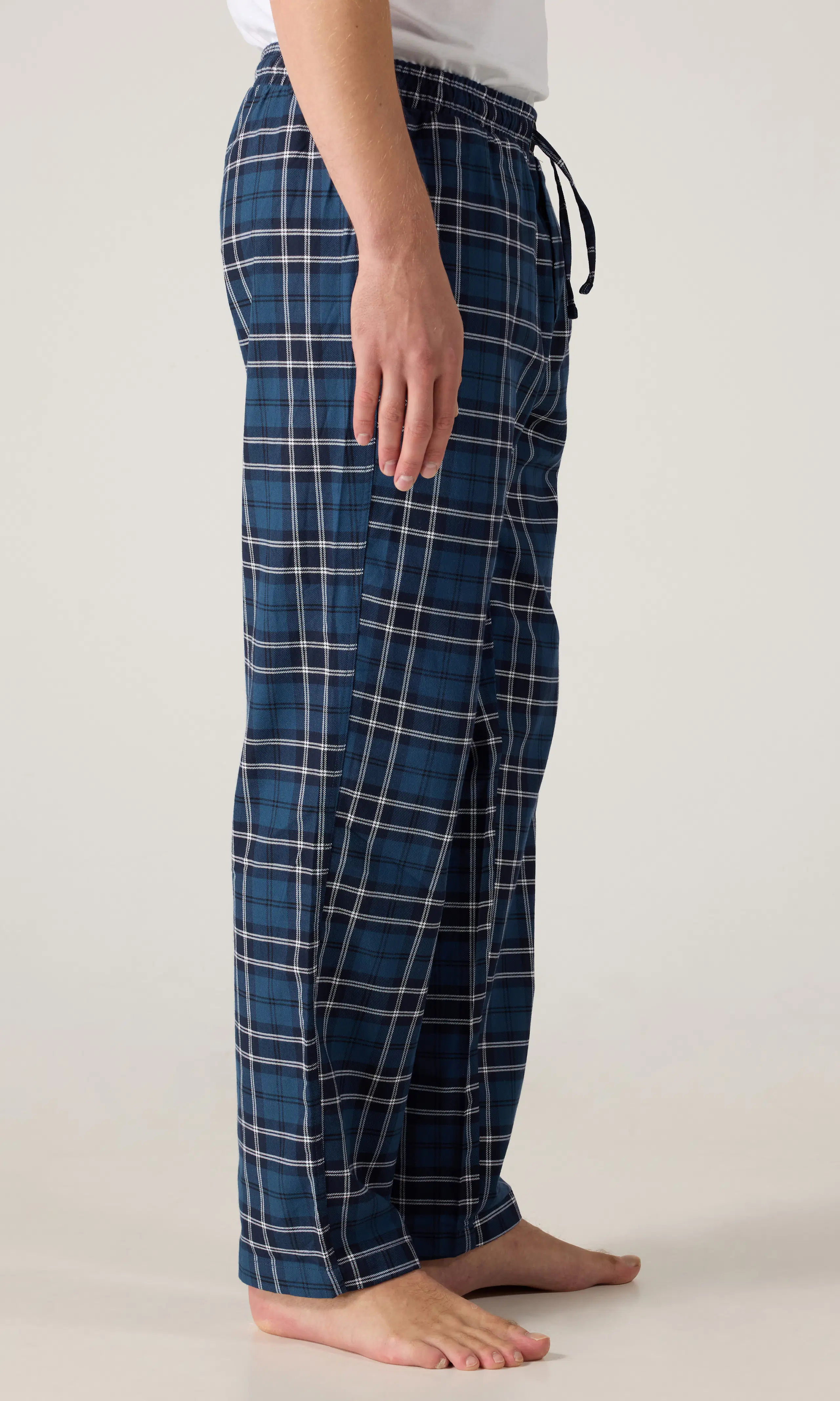 Core Flannell Pyjamasbyxa. Front 2. Model.