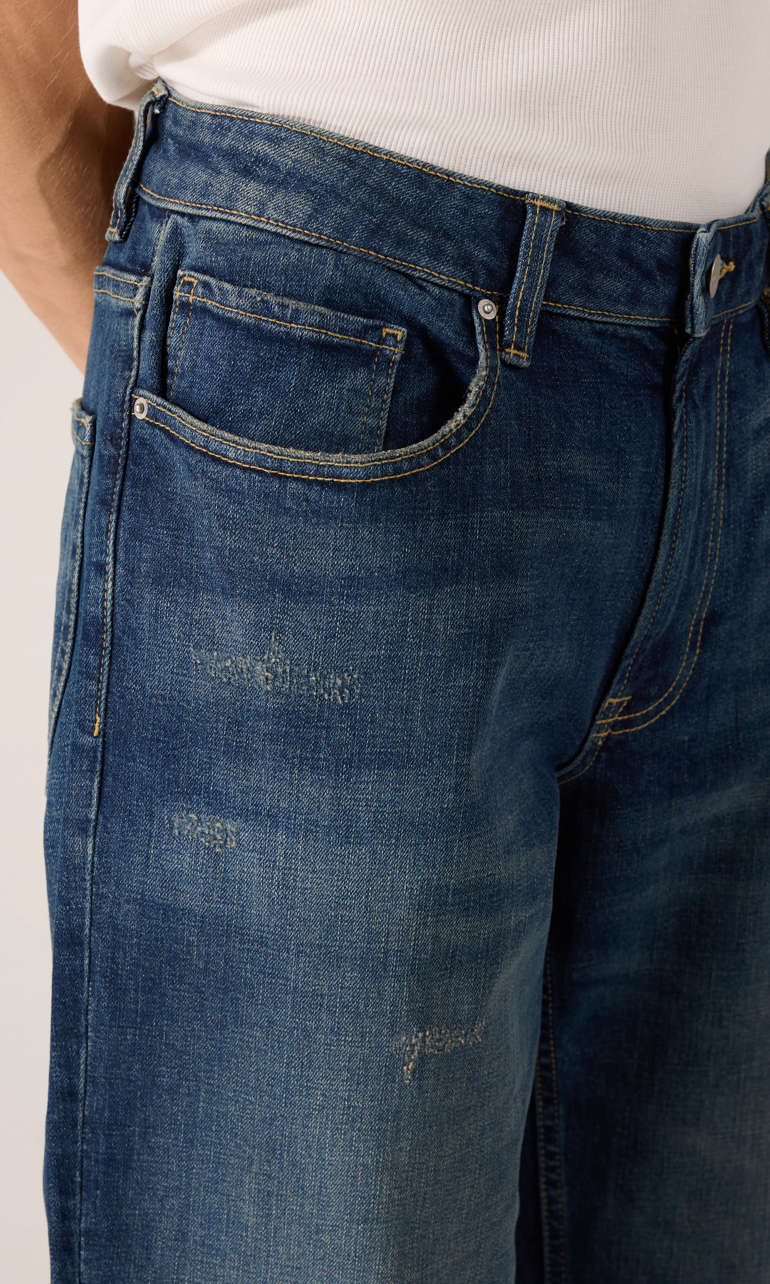 Relaxed Farkut. Detail 2. Model.
