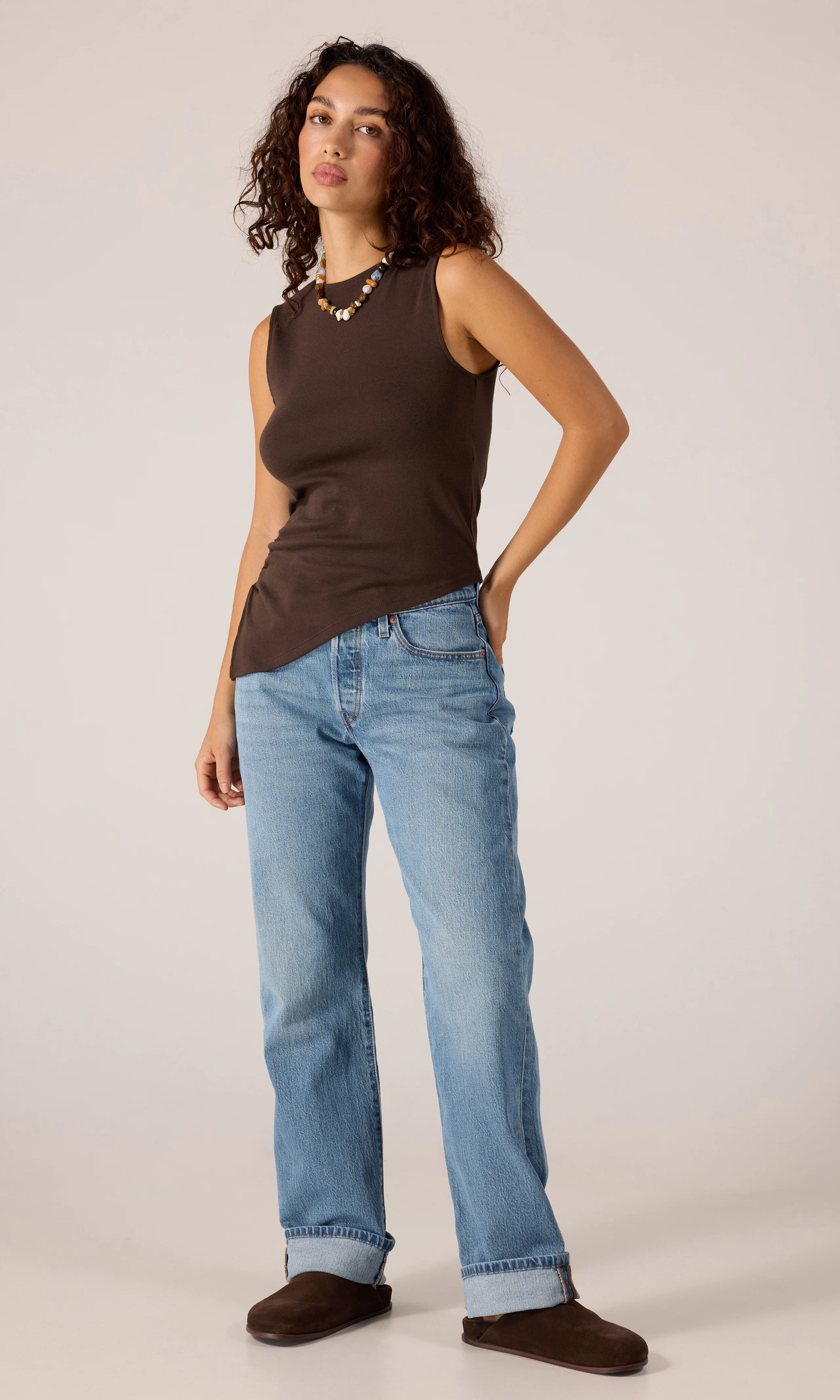 Alila Asymmetrical Toppi. Front 1. Model.