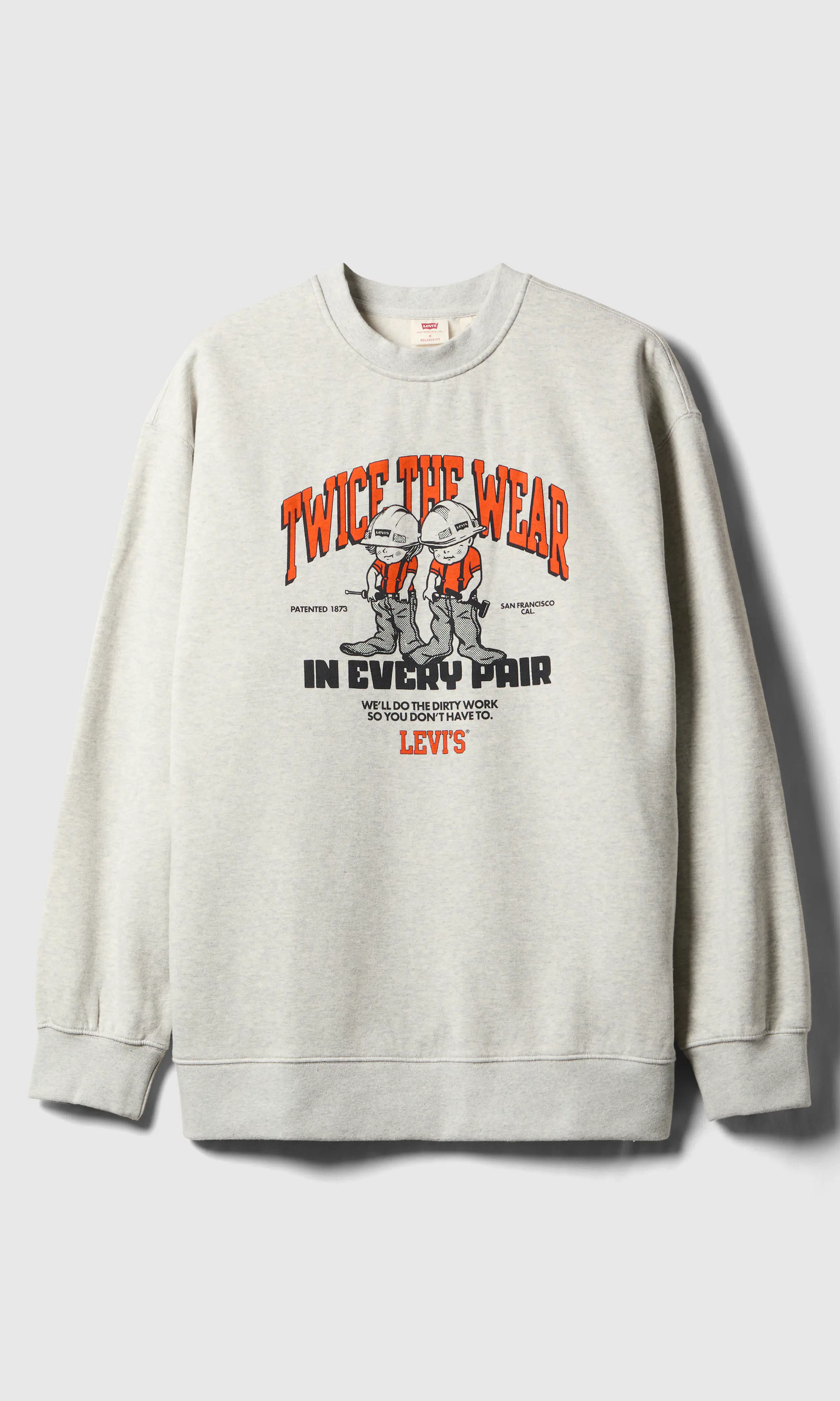 Relaxed Graphic Crew Genser. Front. Flat.