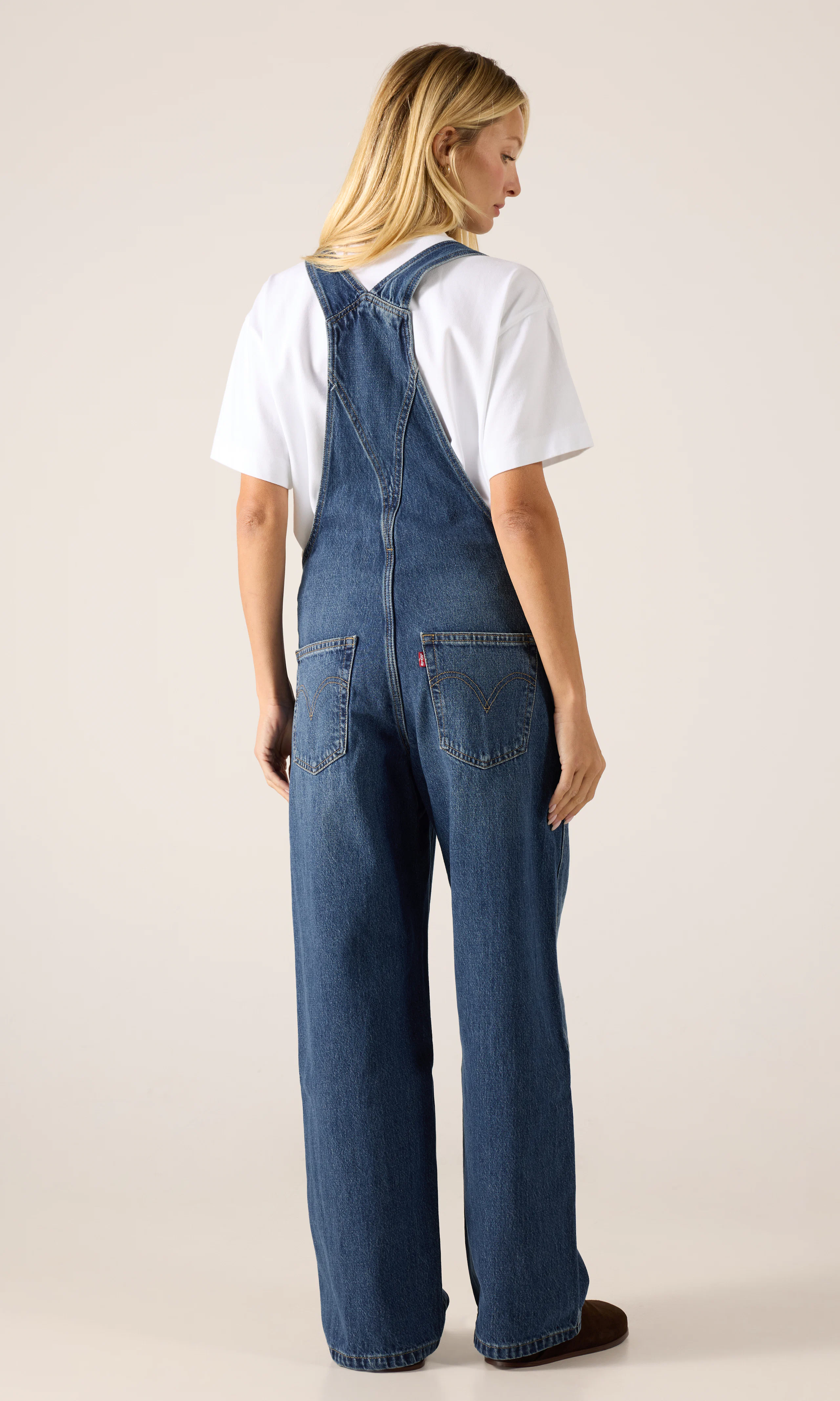 Baggy Overalls Mørk Blå Snekkerbukse. Back. Model.