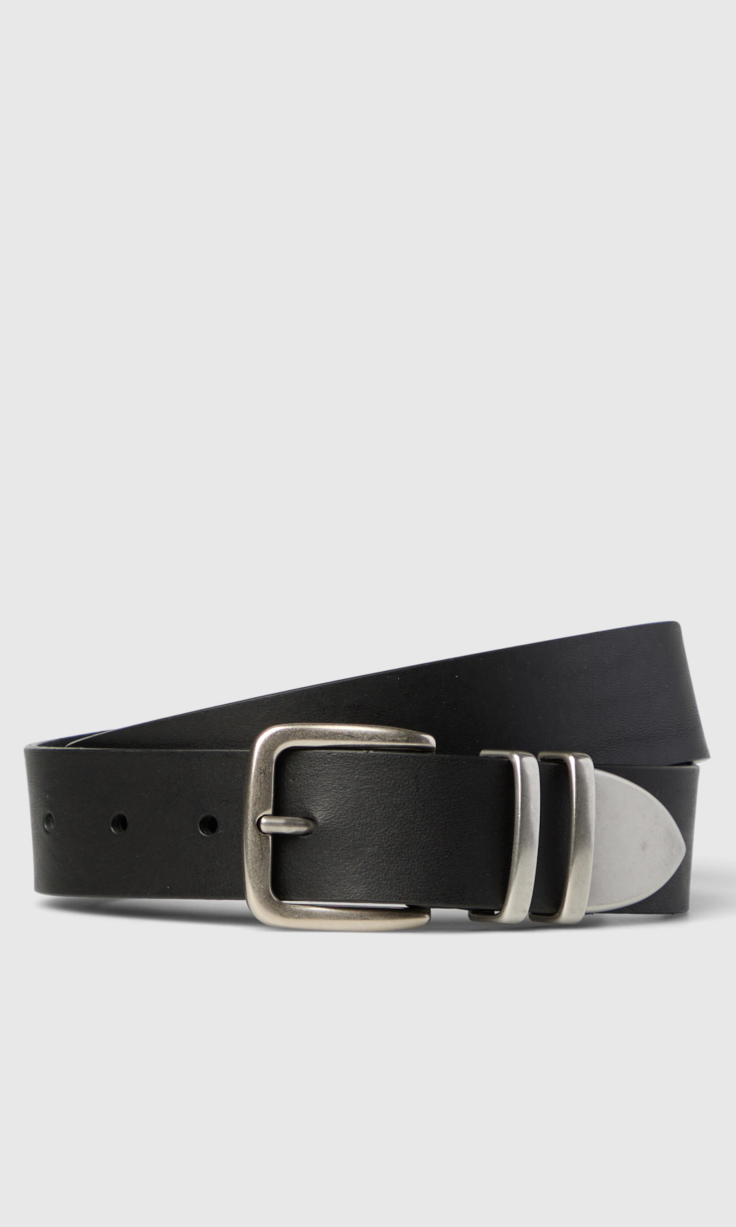 Freya 3-Piece Svart Skinnbelte. Front. Flat.