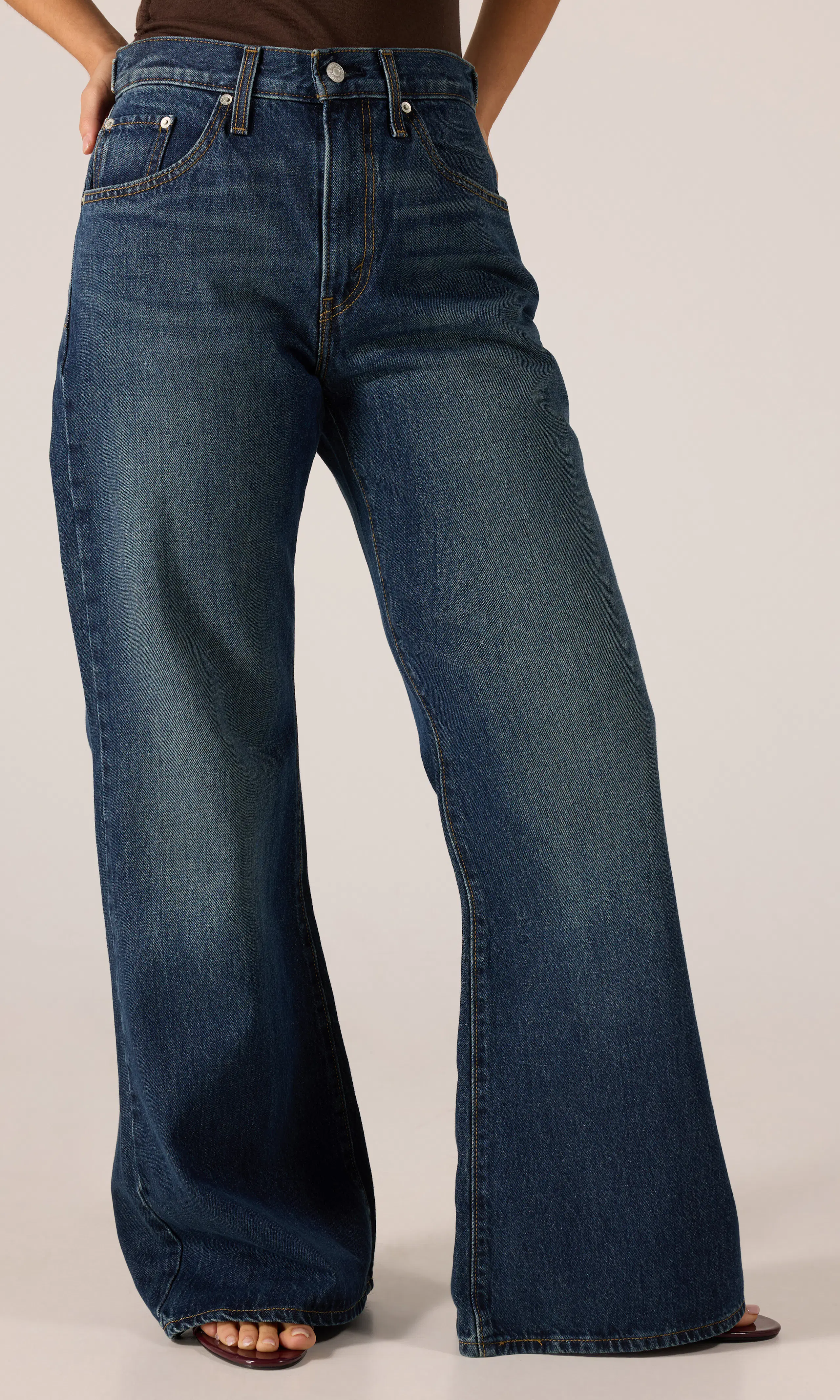 Cinch Flare Jeans. Front. Model.
