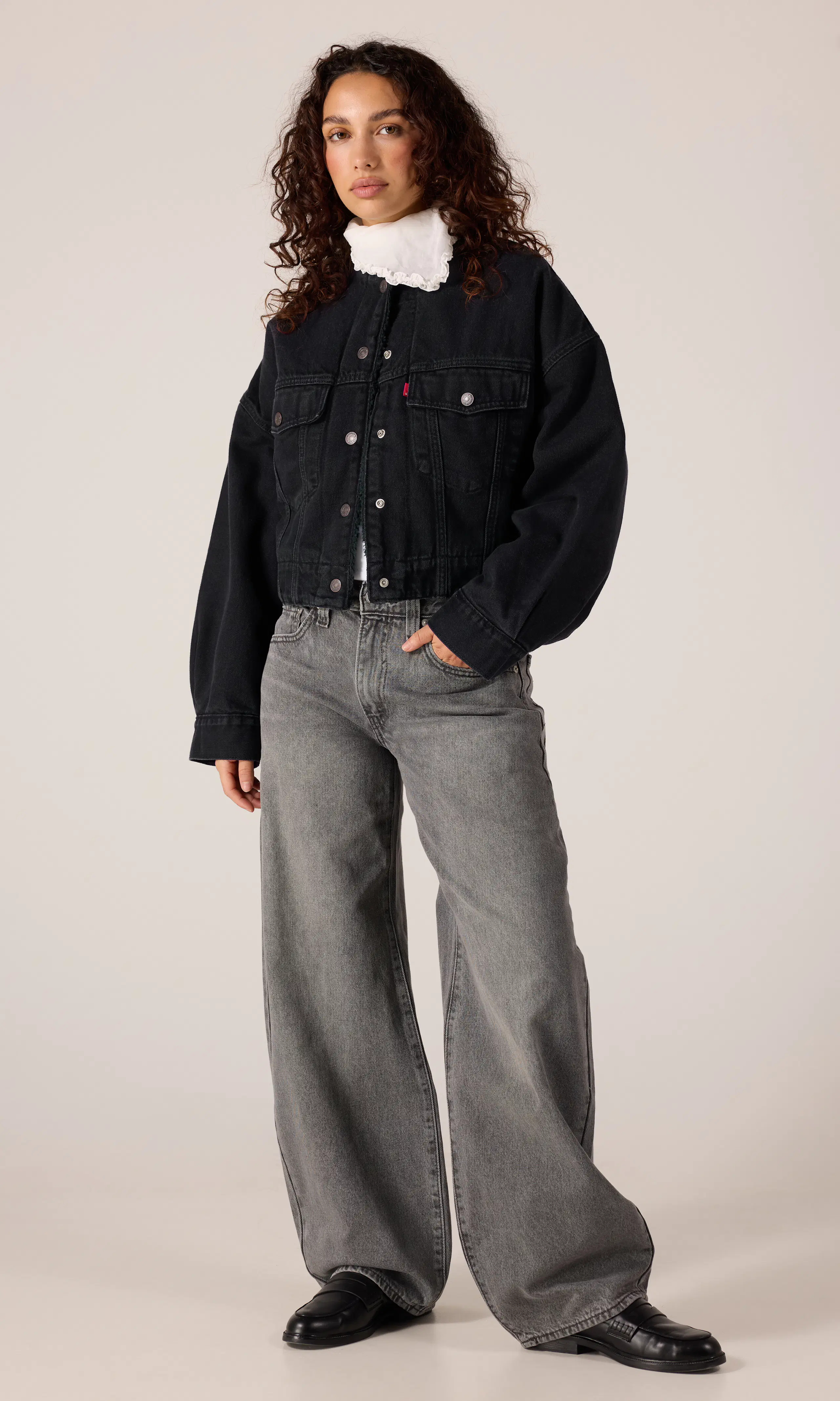 Collarless Crop Sherpa Trucker. Front 1. Model.
