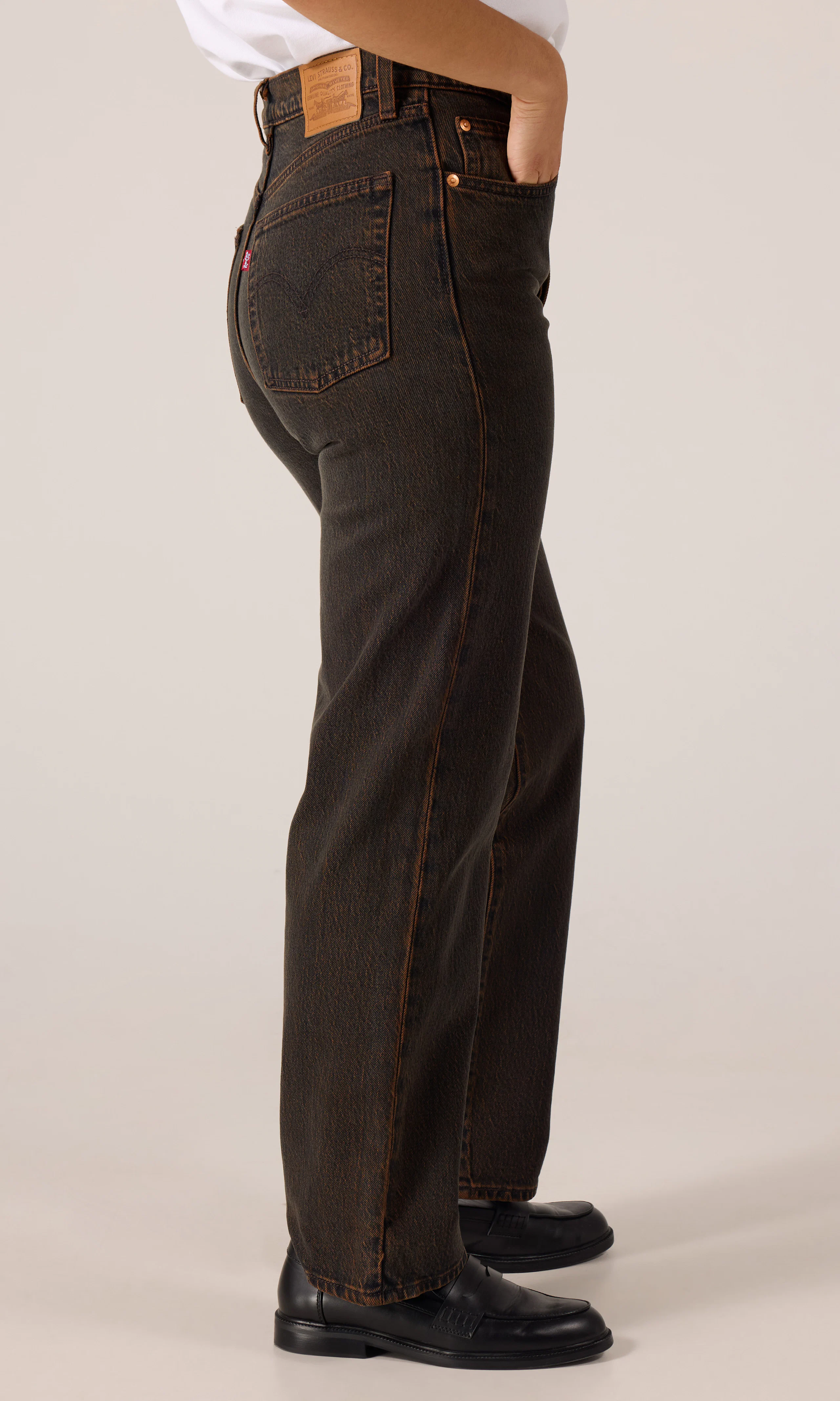 Ribcage Straight Ankle Jeans. Front 2. Model.