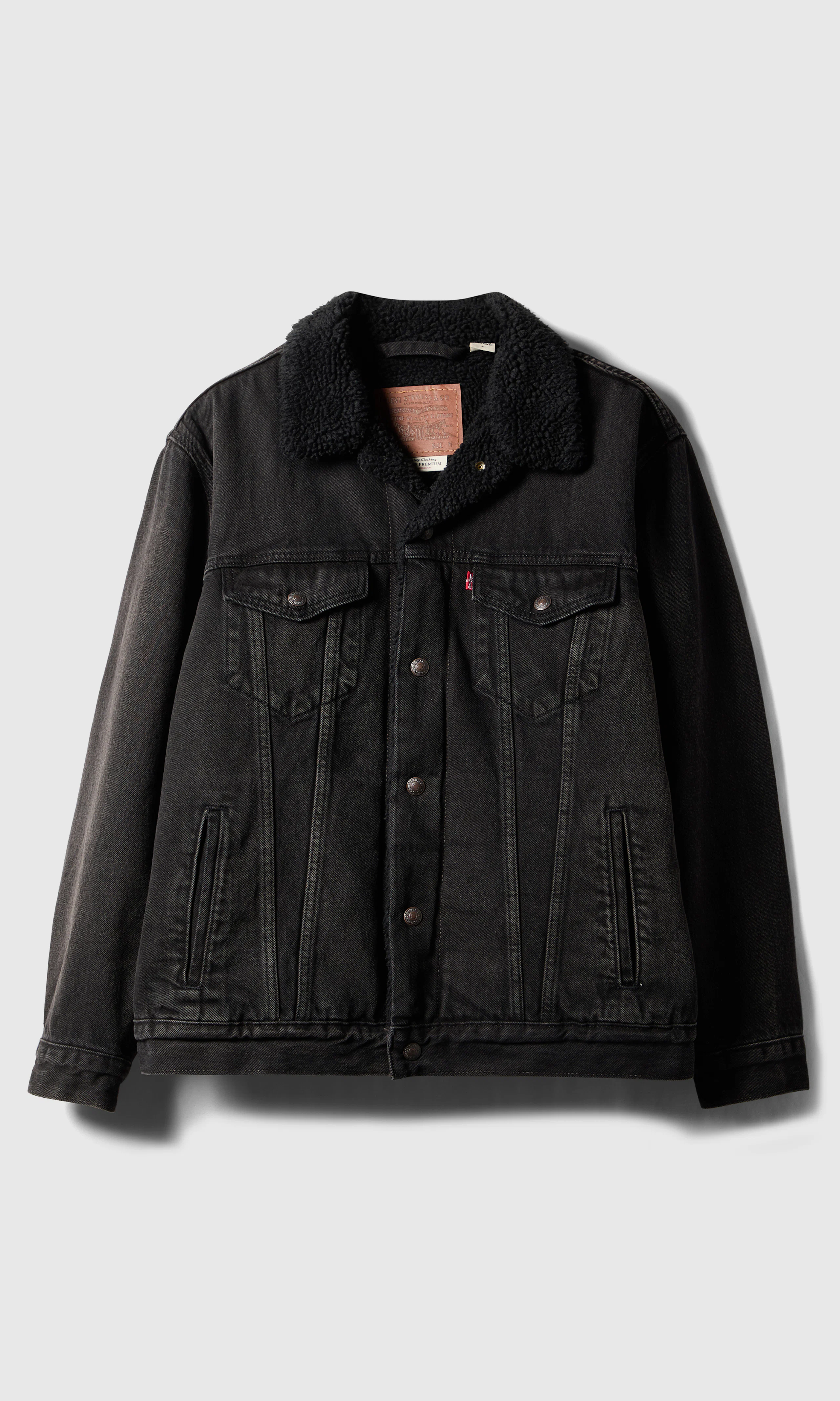 Relaxed Fit Sherpa Trucker Takki. Front. Flat.