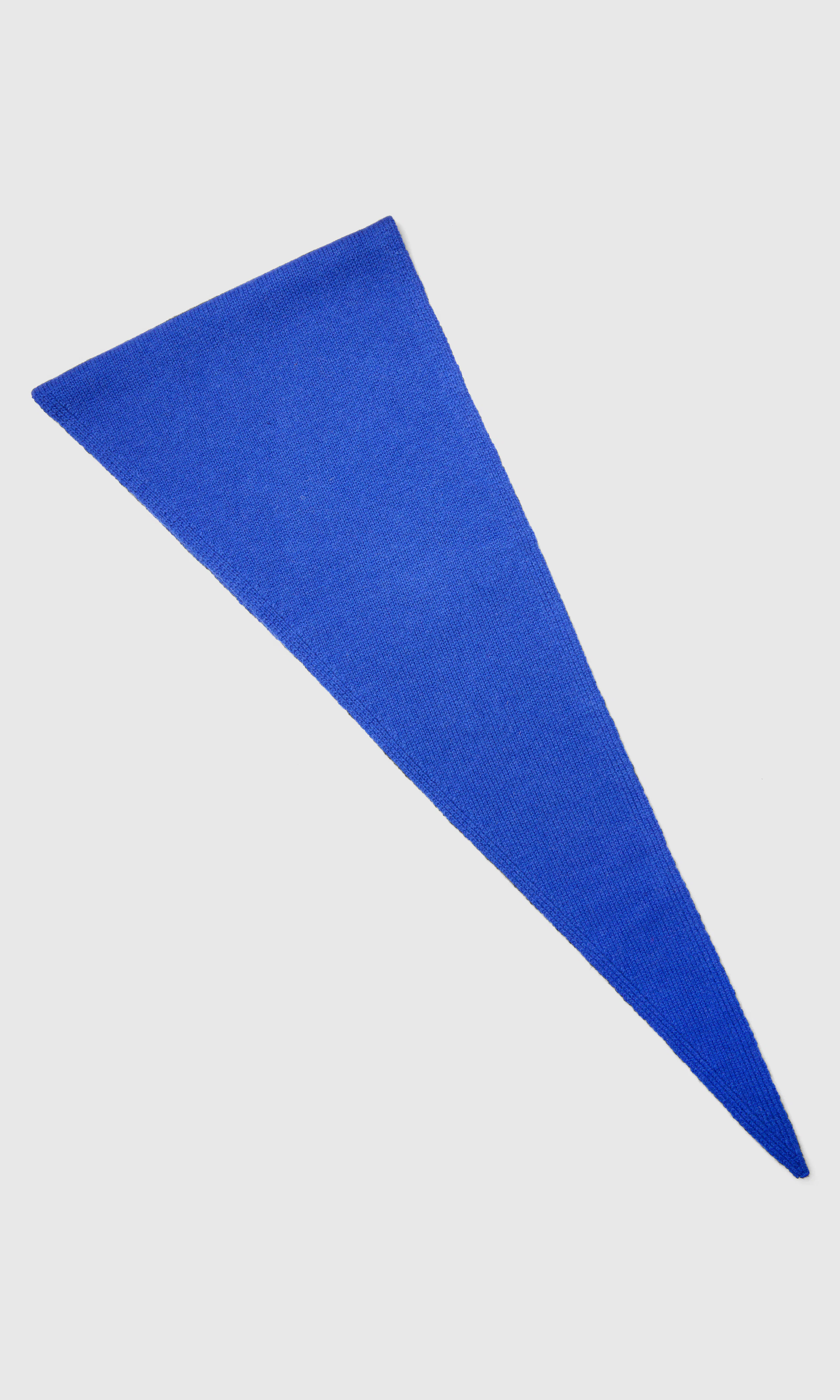 Merino Triangle Scarf. Front 1. Flat.