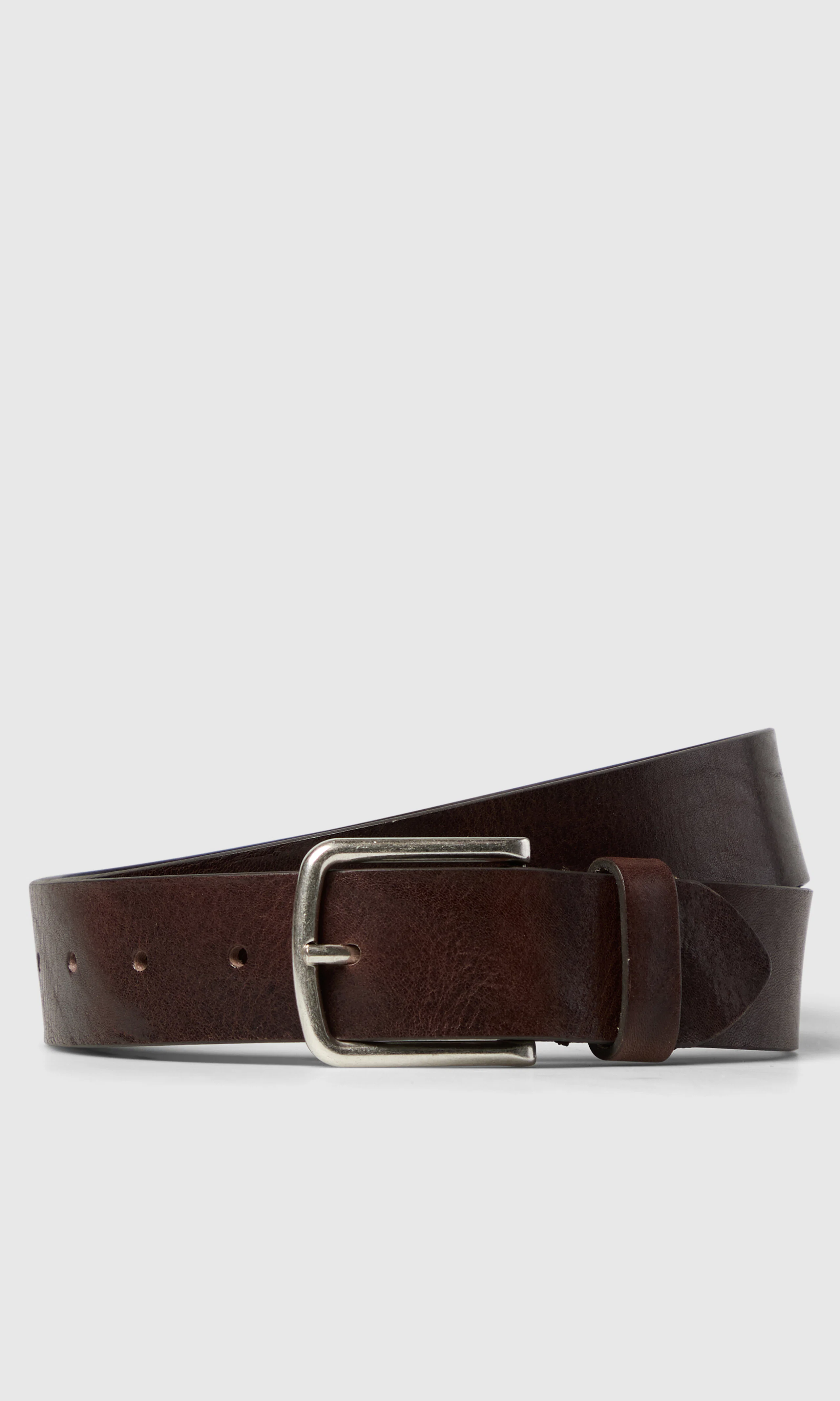 Leather Core Skinnbälte. Front. Flat.
