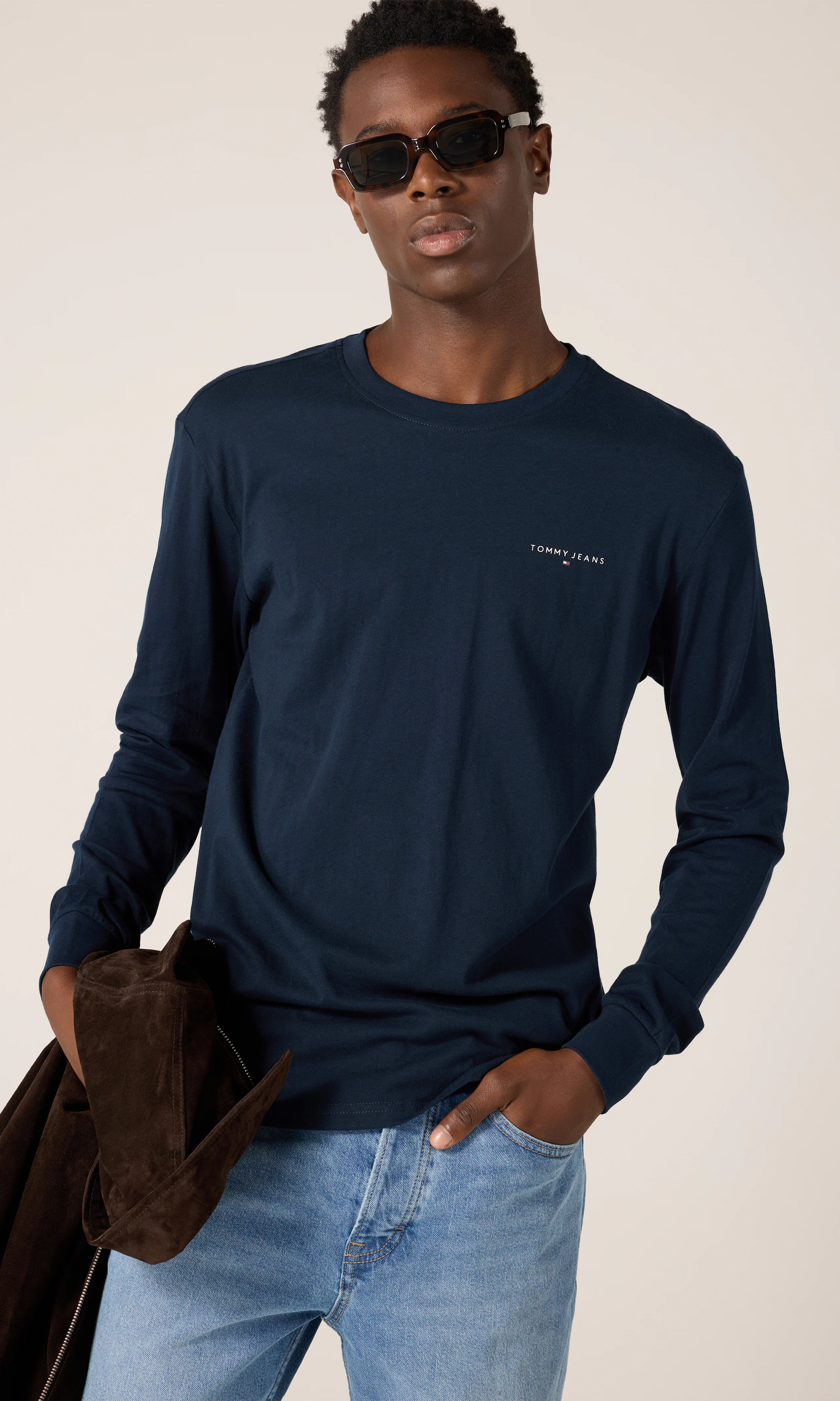 Linear Logo Slim Long Sleeve. Front. Model.