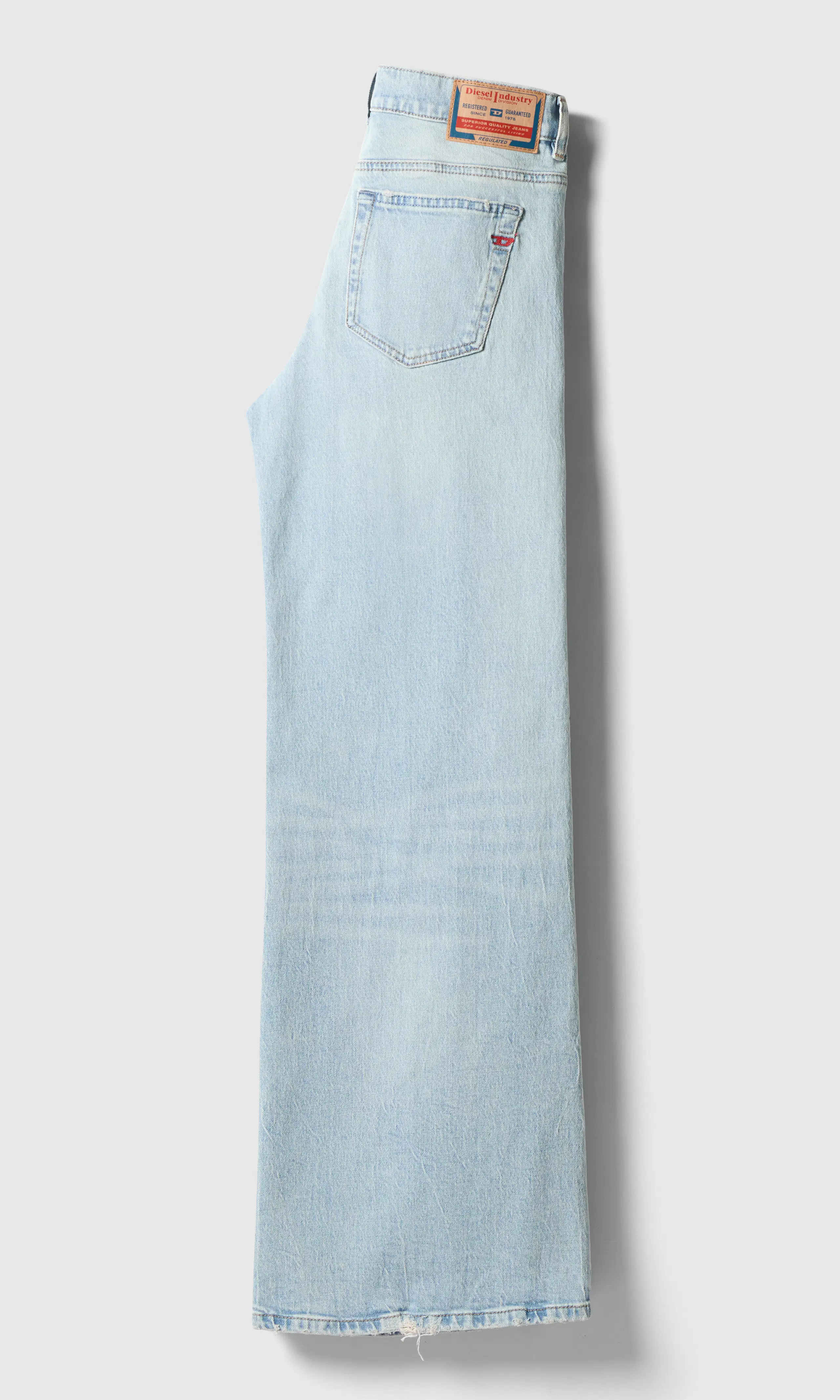 1978 D-Akemi Lys Blå Jeans. Back. Flat.