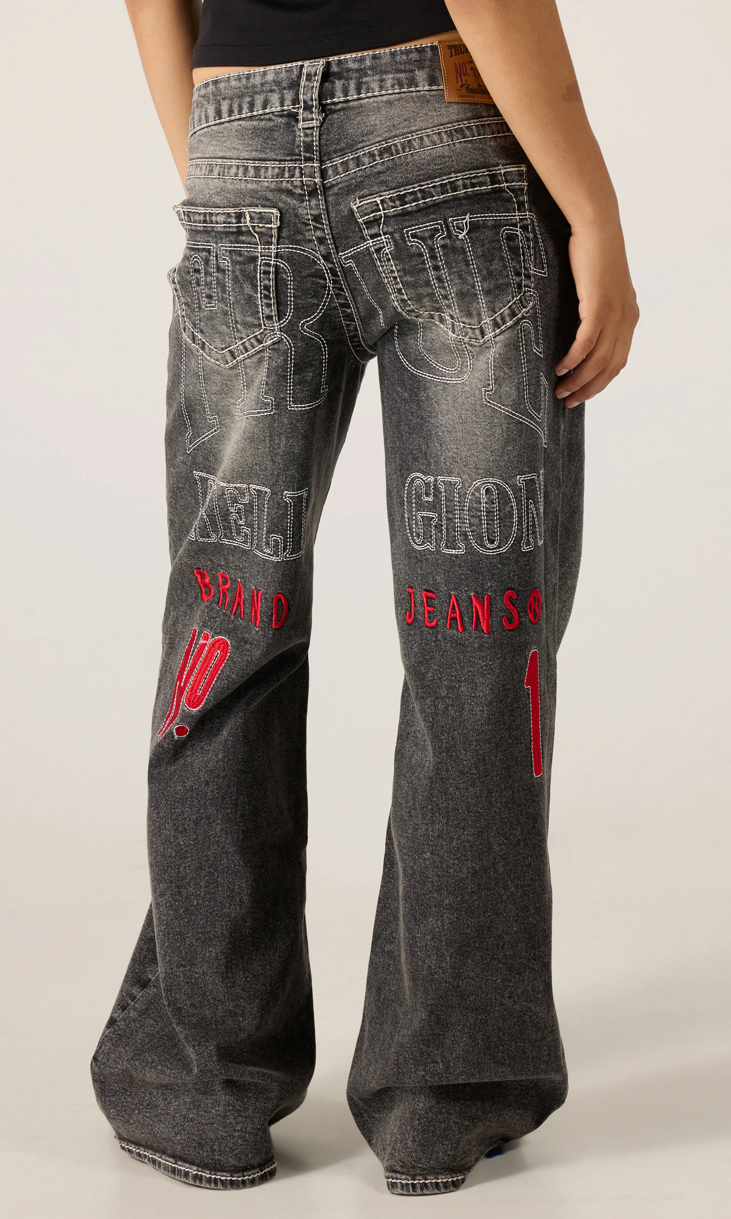 NO 1 Bobbi Baggy Big T Jeans. Back. Model.