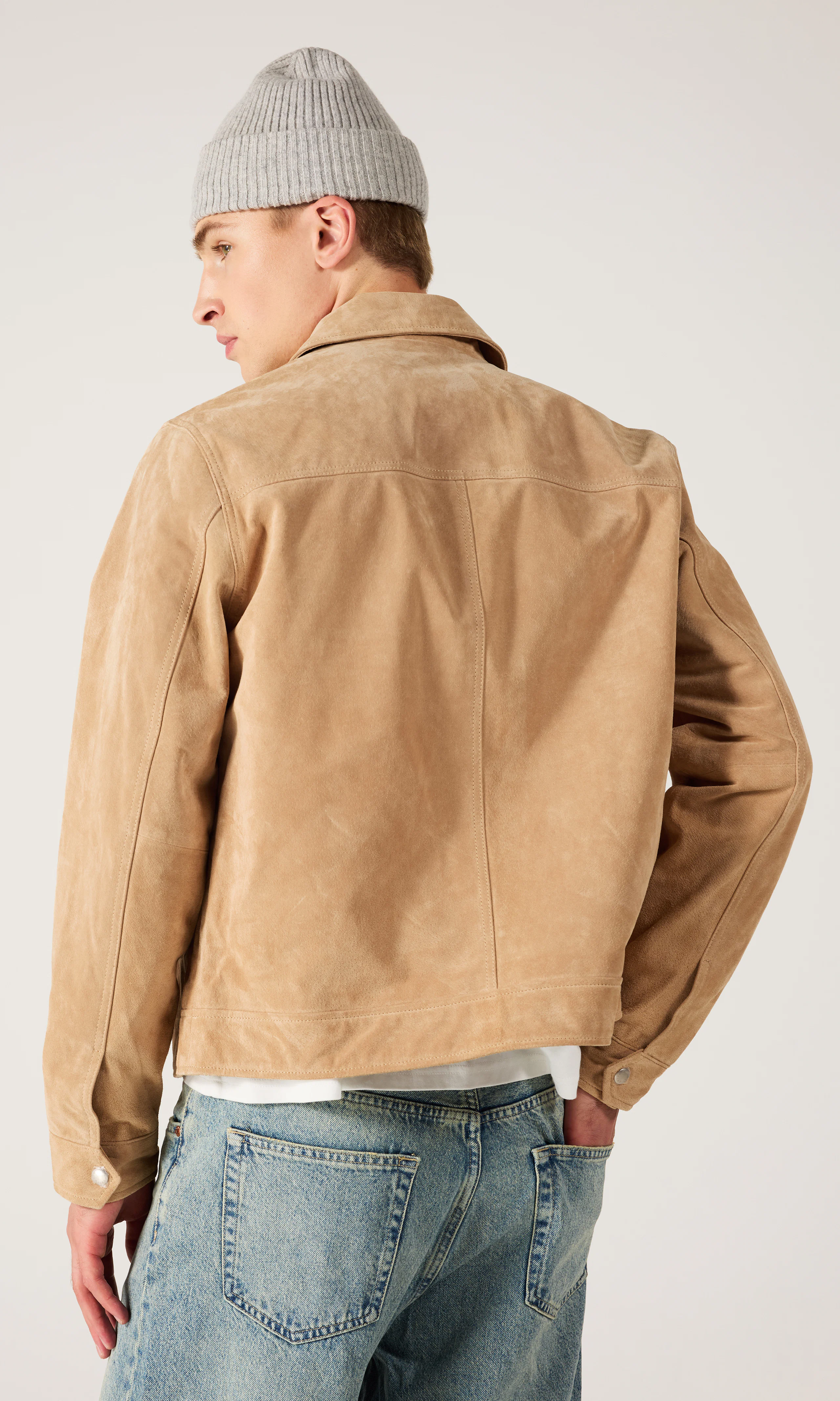 Suede Mocka Skinnjacka. Back. Model.