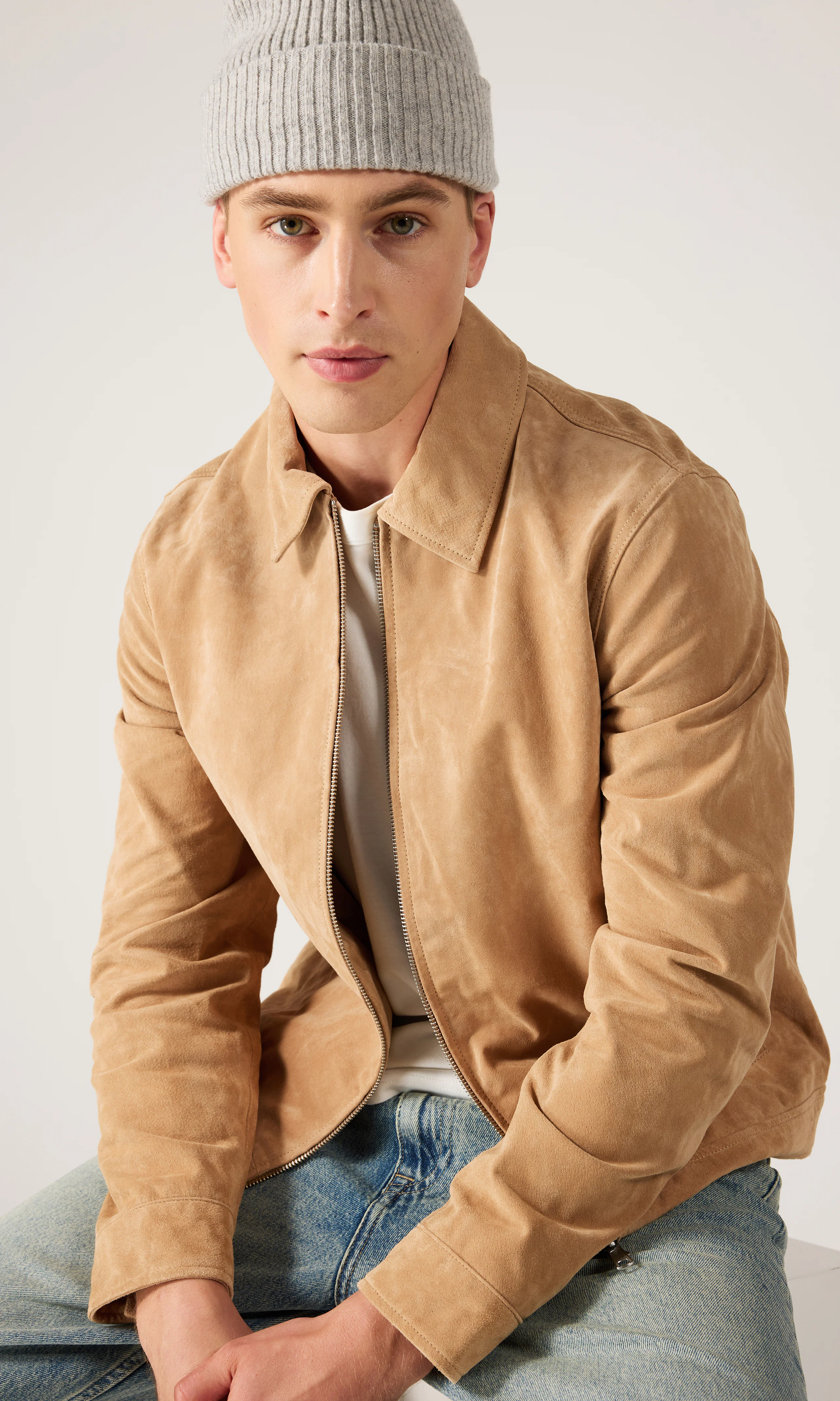 Suede Mocka Skinnjacka. Front. Model.