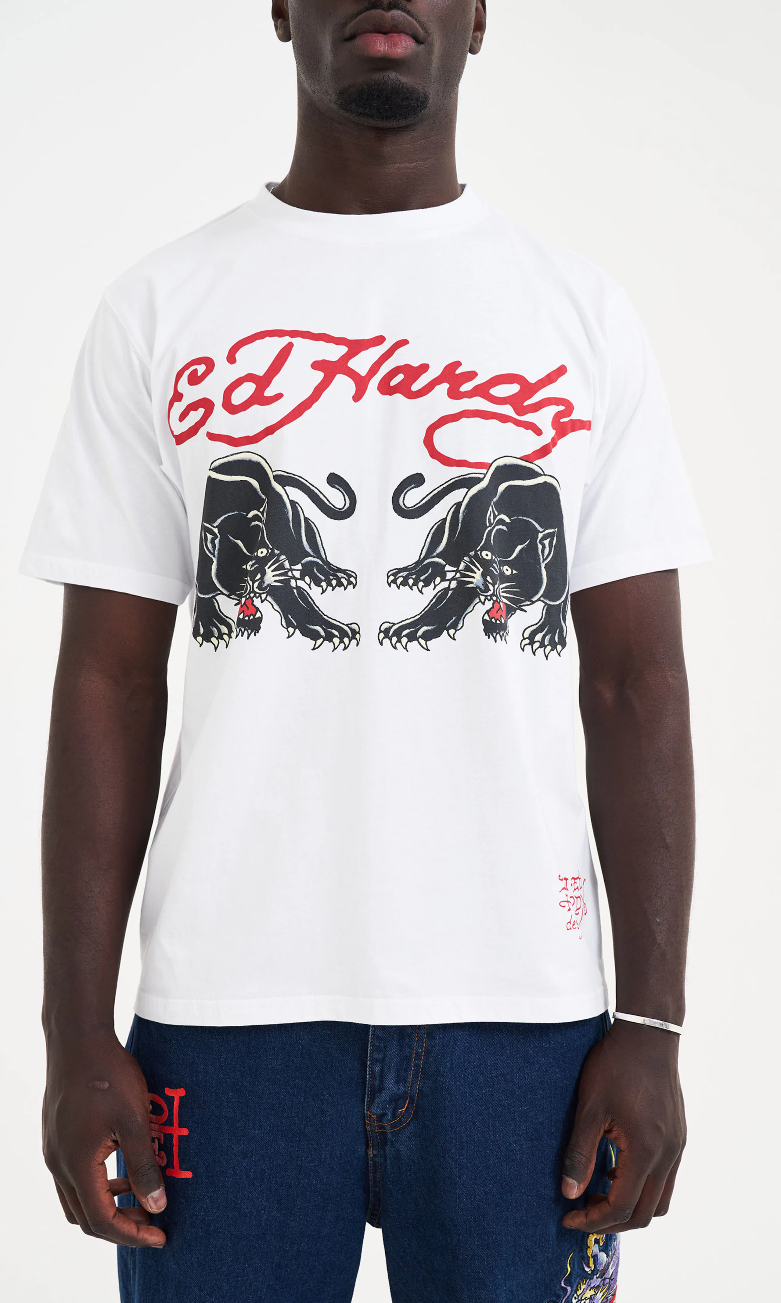 Double Panther T-Paita. Front. Model.