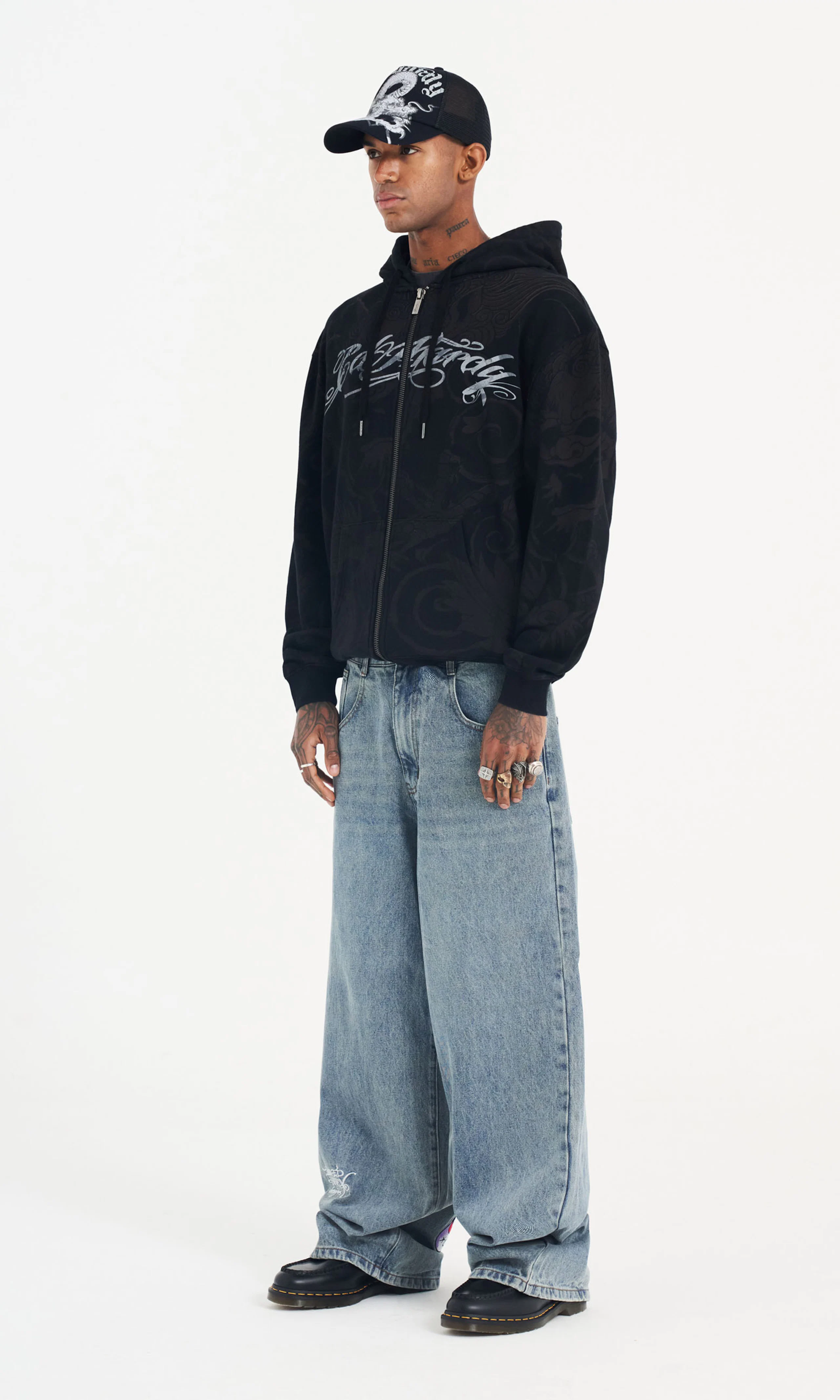 NYC Skull XXTRA Jeans. Back. Model.